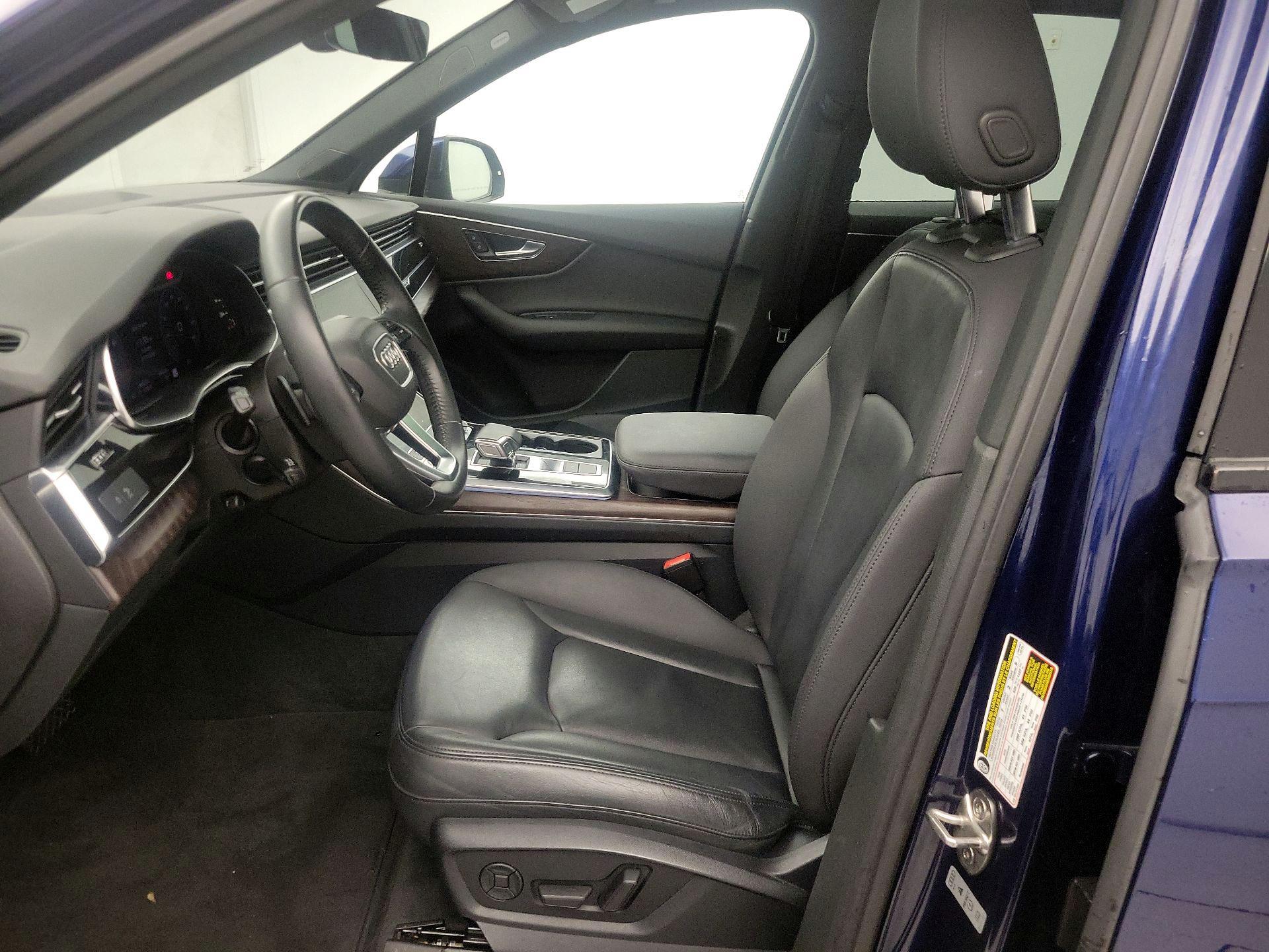 Thumbnail: 2020 Audi Q7 - 11