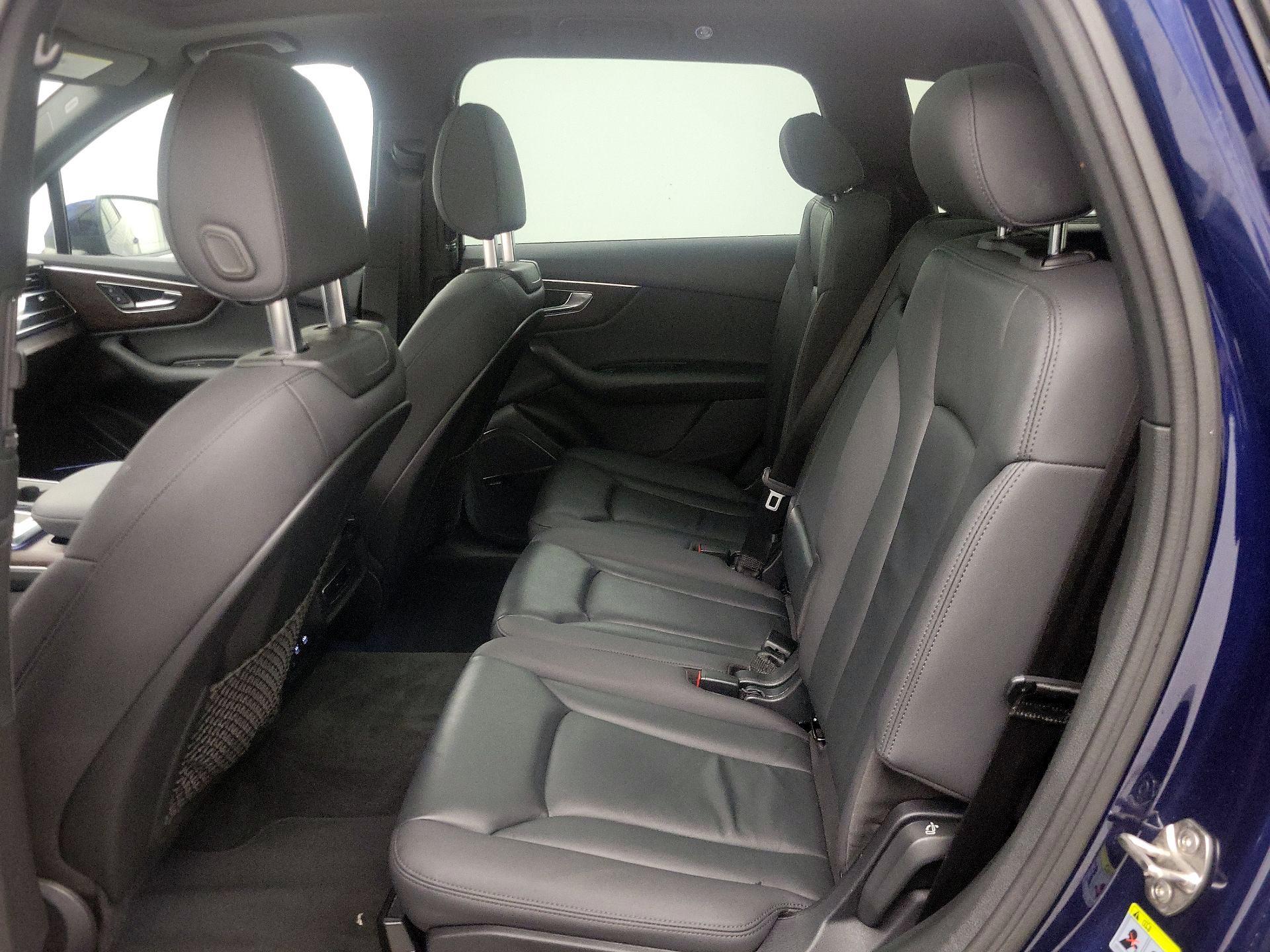 Thumbnail: 2020 Audi Q7 - 20