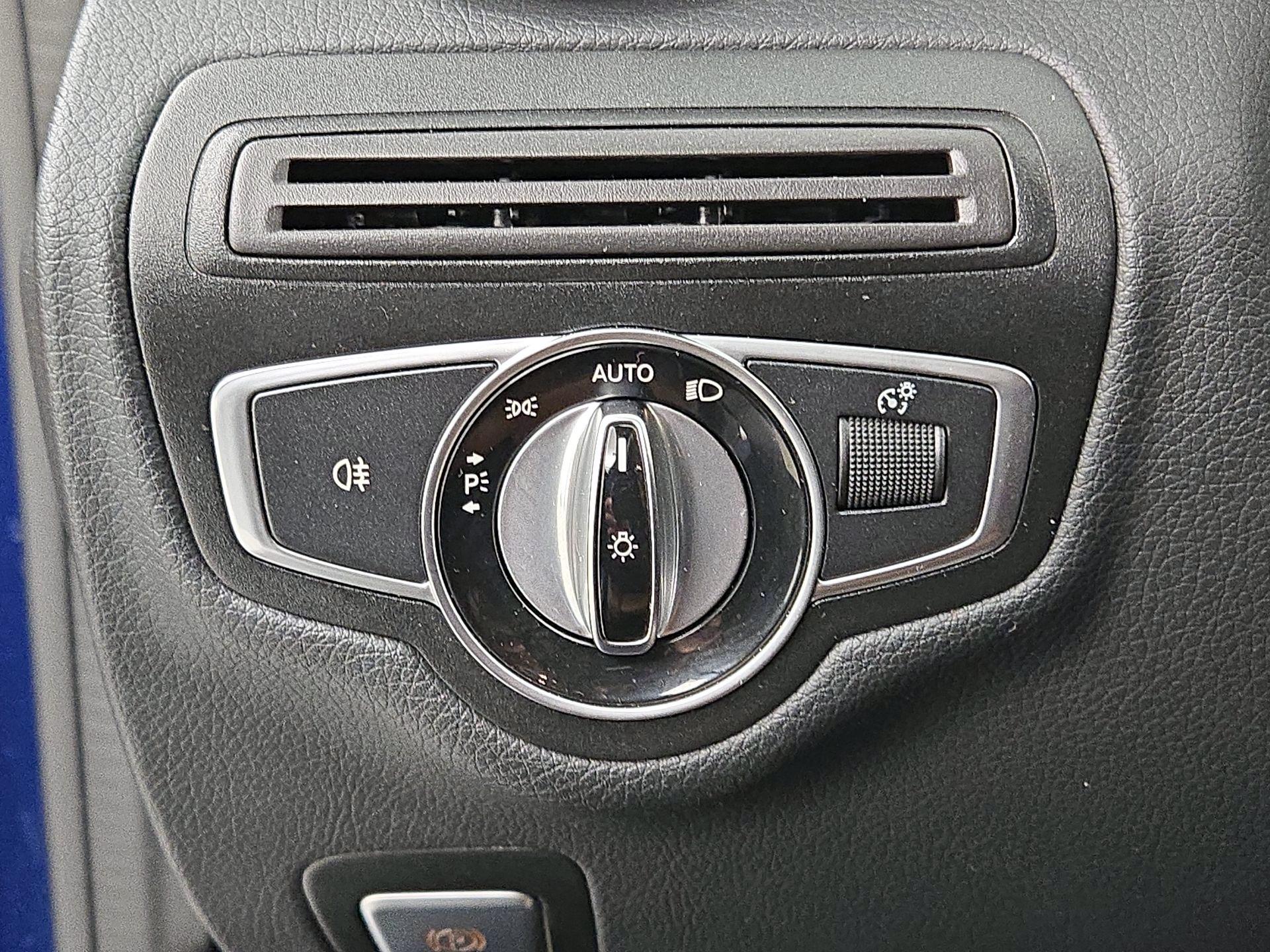 Thumbnail: 2017 Mercedes-Benz C-Class - 13