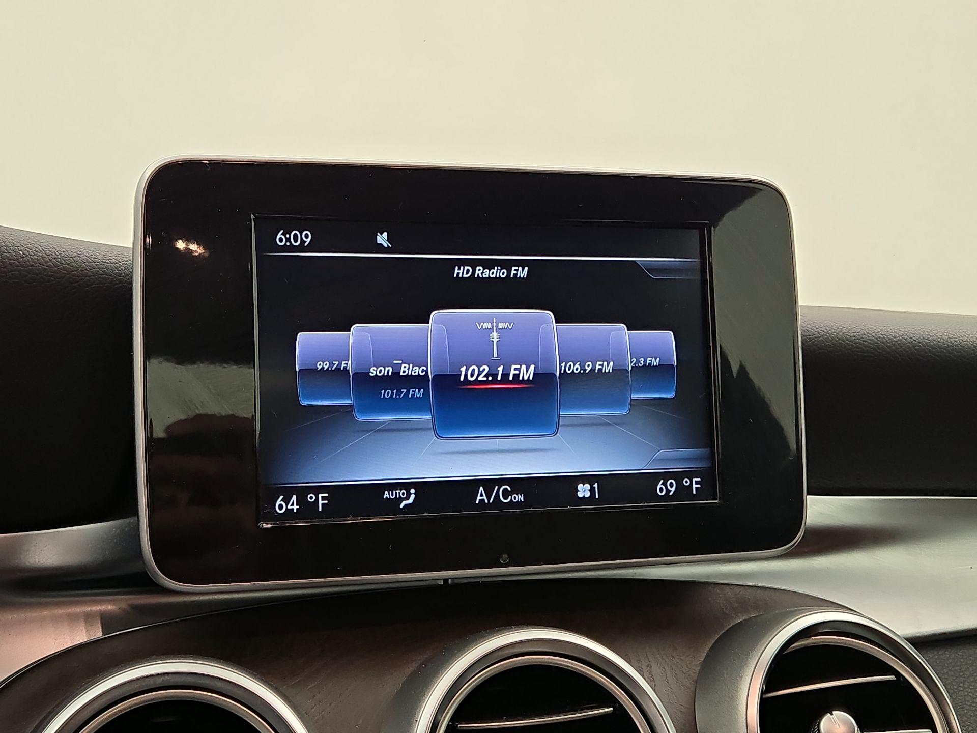 Thumbnail: 2017 Mercedes-Benz C-Class - 15