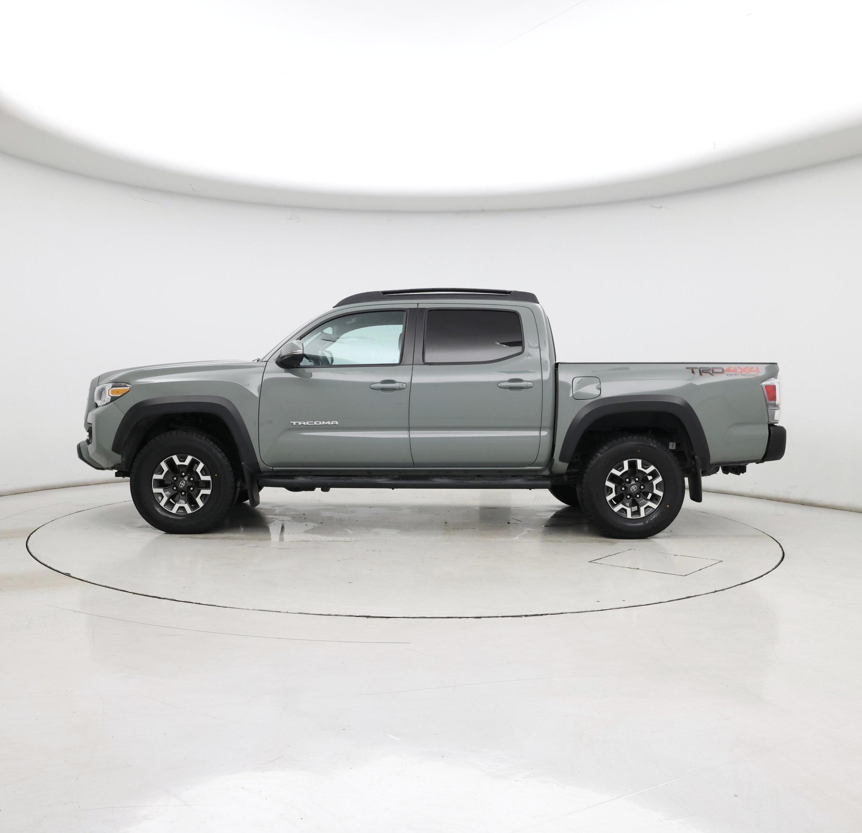 Thumbnail: 2023 Toyota Tacoma - 3