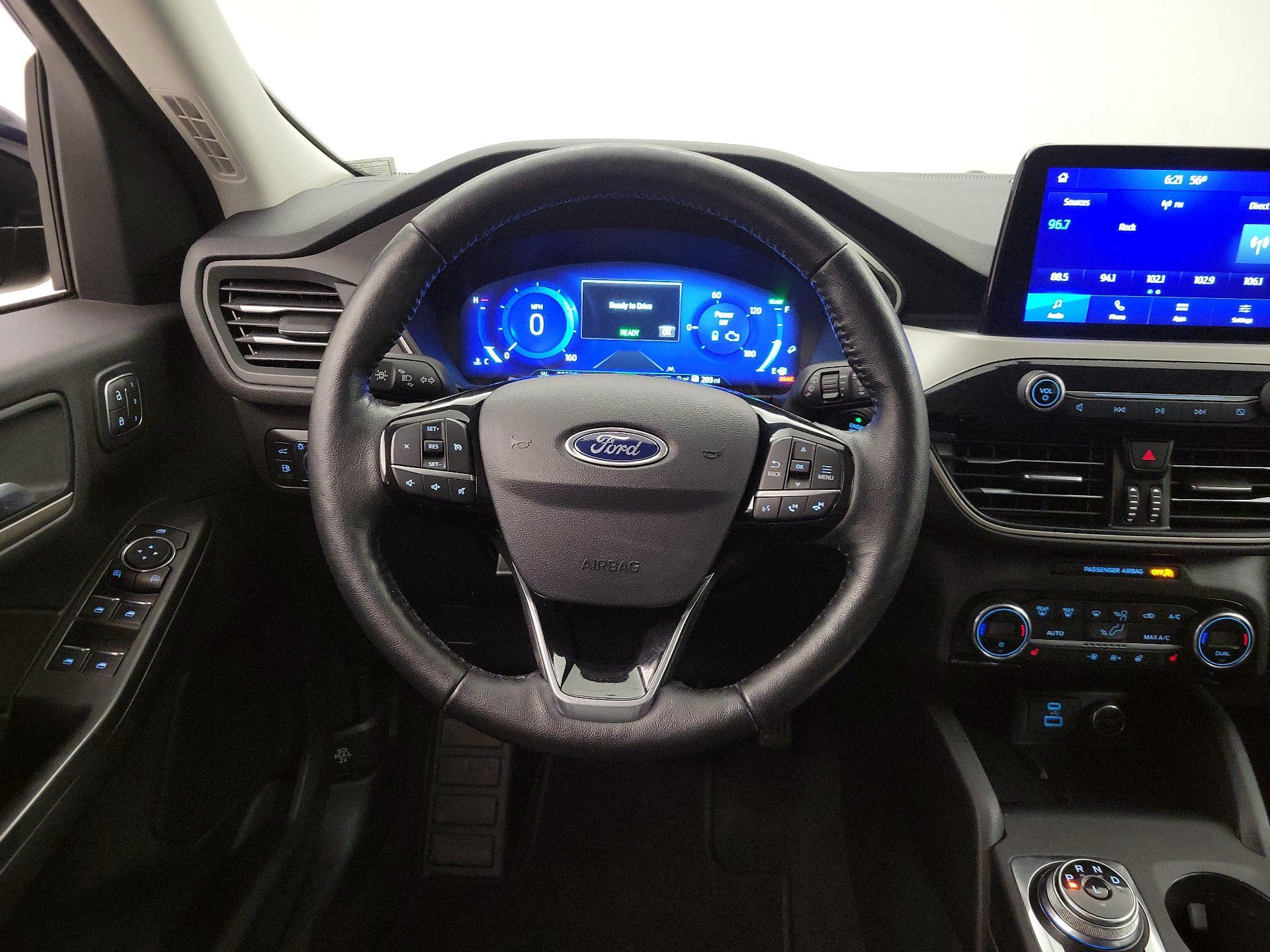Thumbnail: 2021 Ford Escape - 10