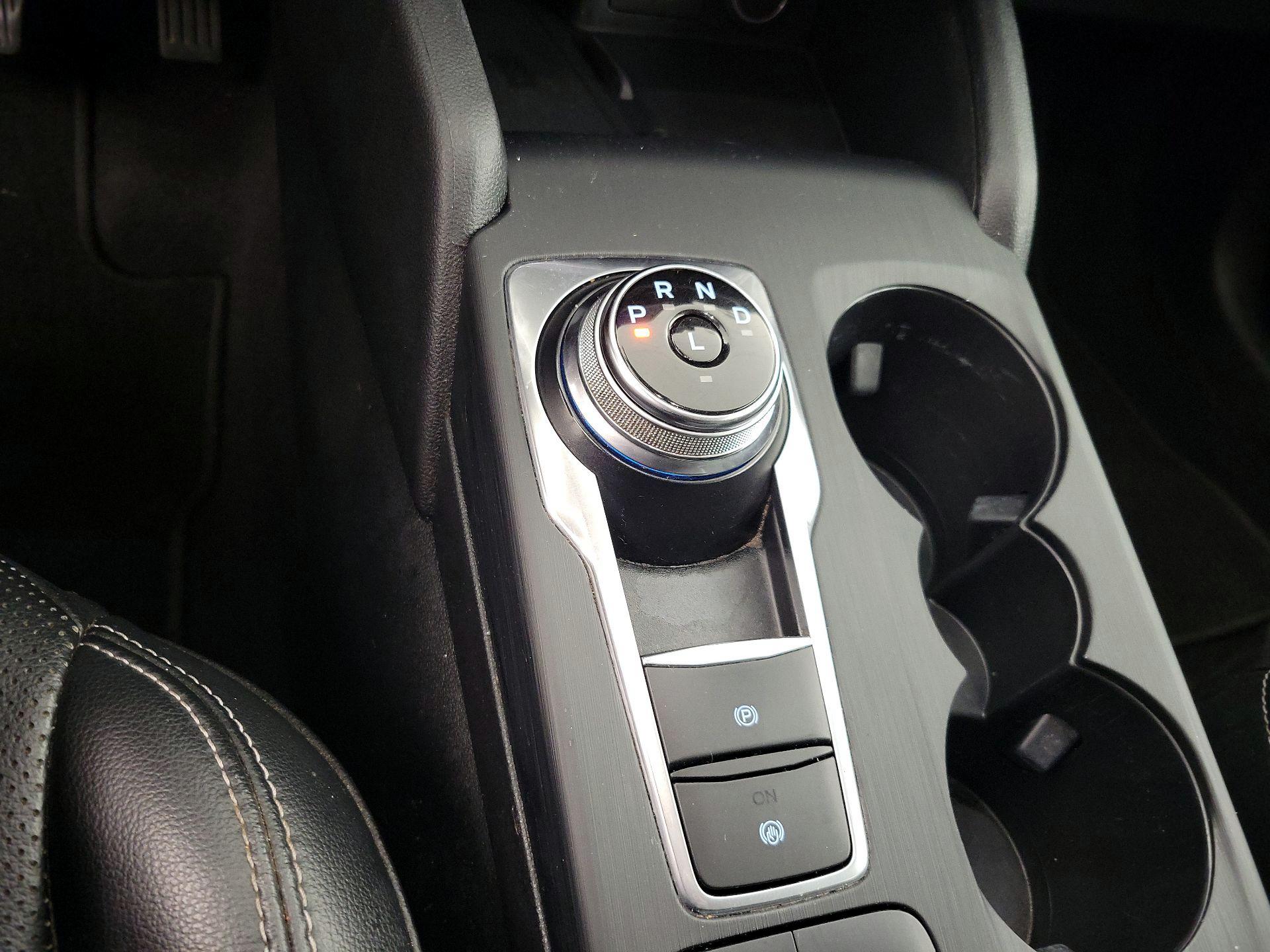 Thumbnail: 2021 Ford Escape - 17