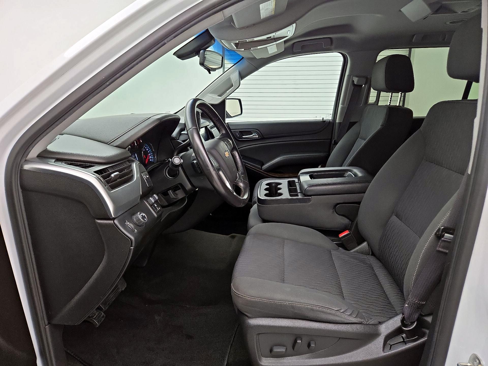 Thumbnail: 2016 Chevrolet Tahoe - 11