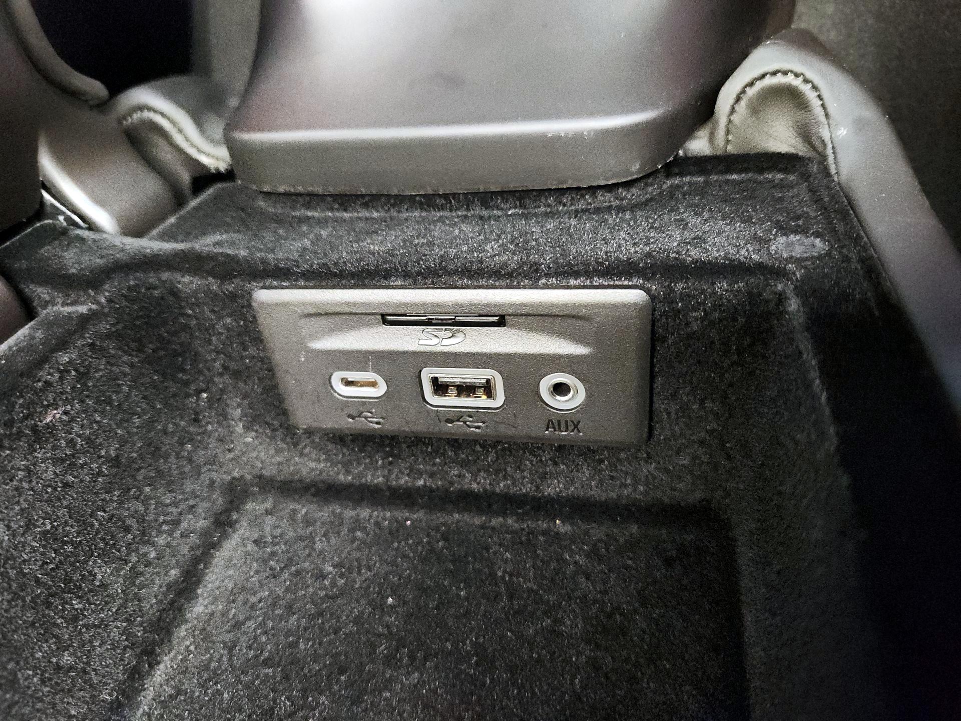 Thumbnail: 2021 Chevrolet Corvette - 19