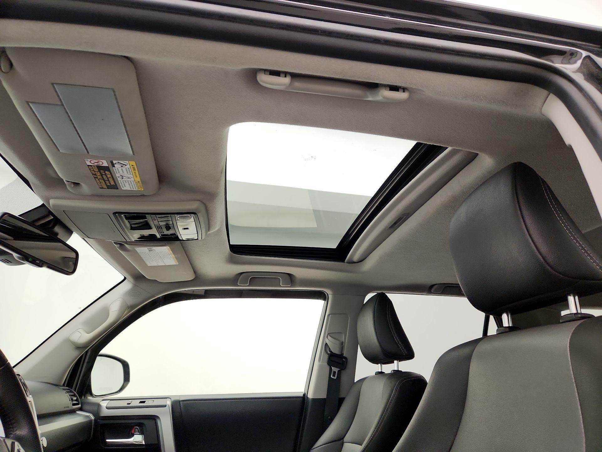 Thumbnail: 2021 Toyota 4Runner - 20