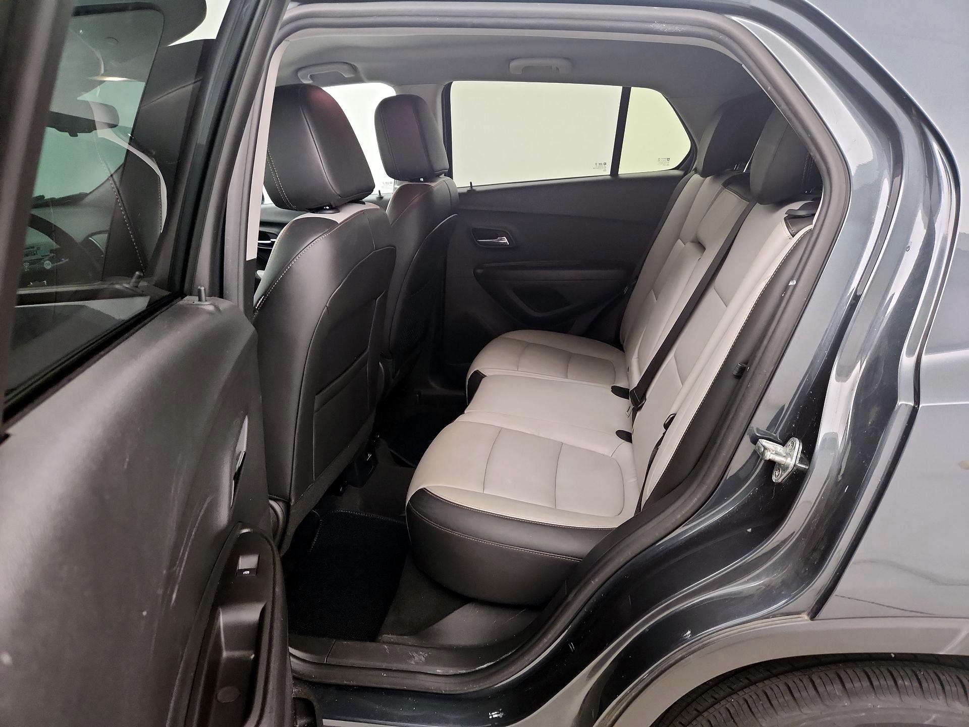 Thumbnail: 2022 Chevrolet Trax - 19