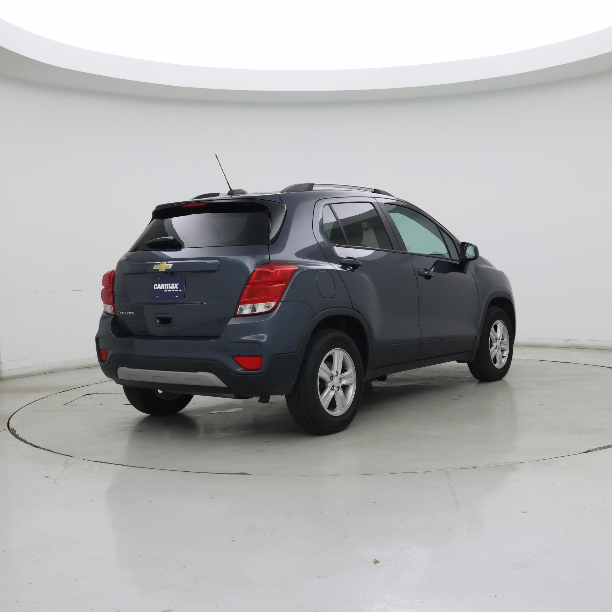 Thumbnail: 2022 Chevrolet Trax - 8