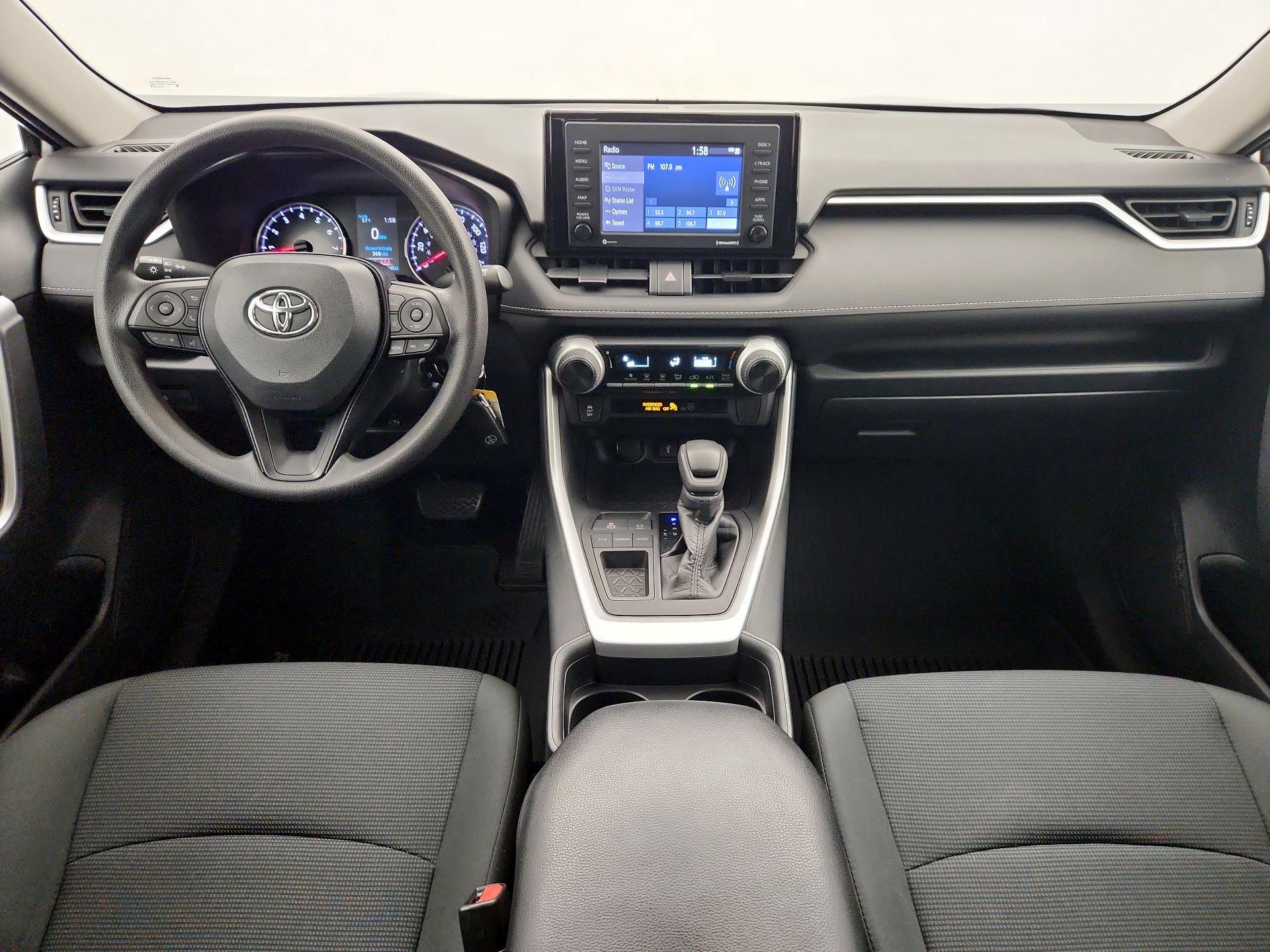 Thumbnail: 2020 Toyota RAV4 - 9