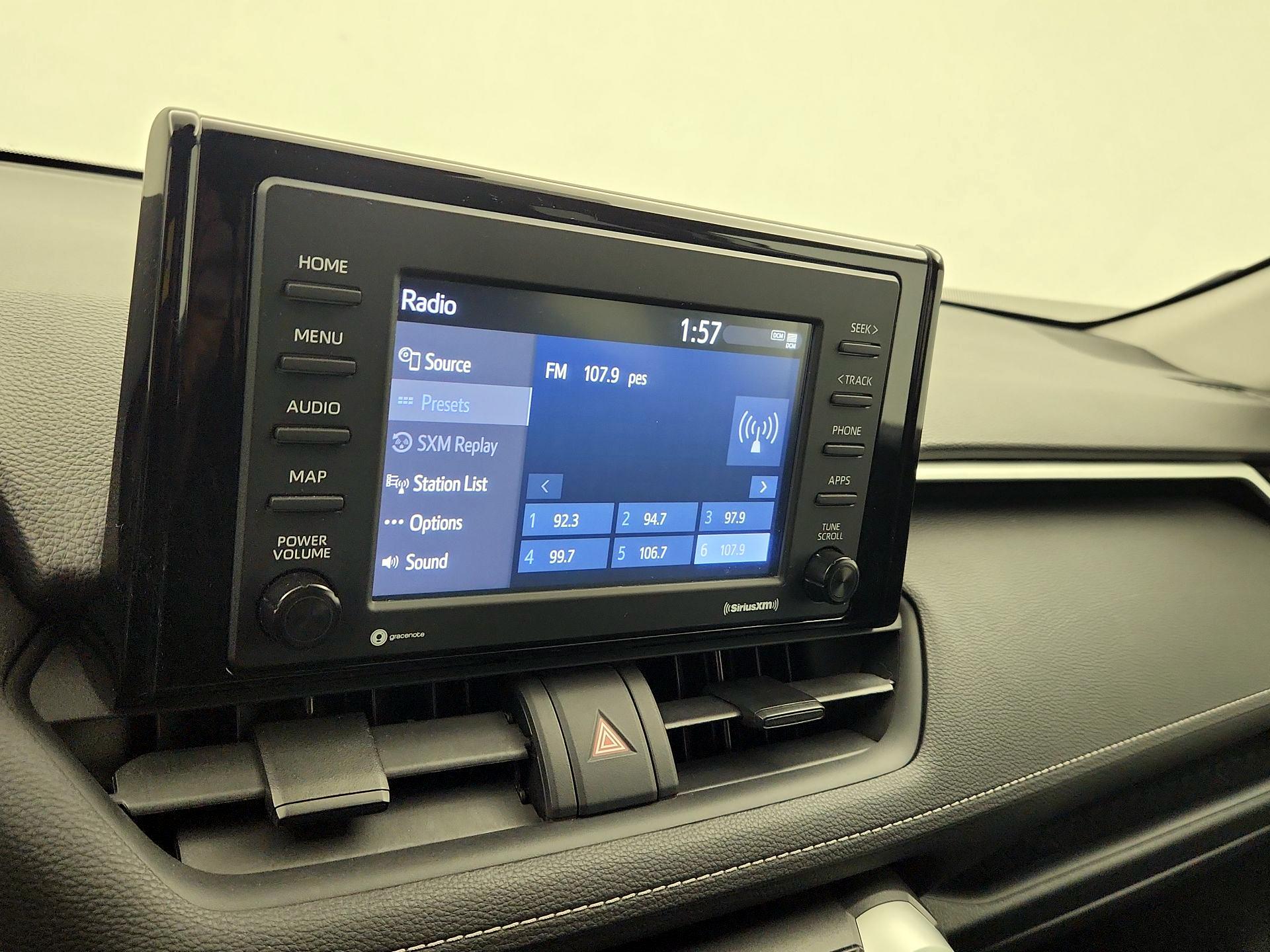 Thumbnail: 2020 Toyota RAV4 - 15