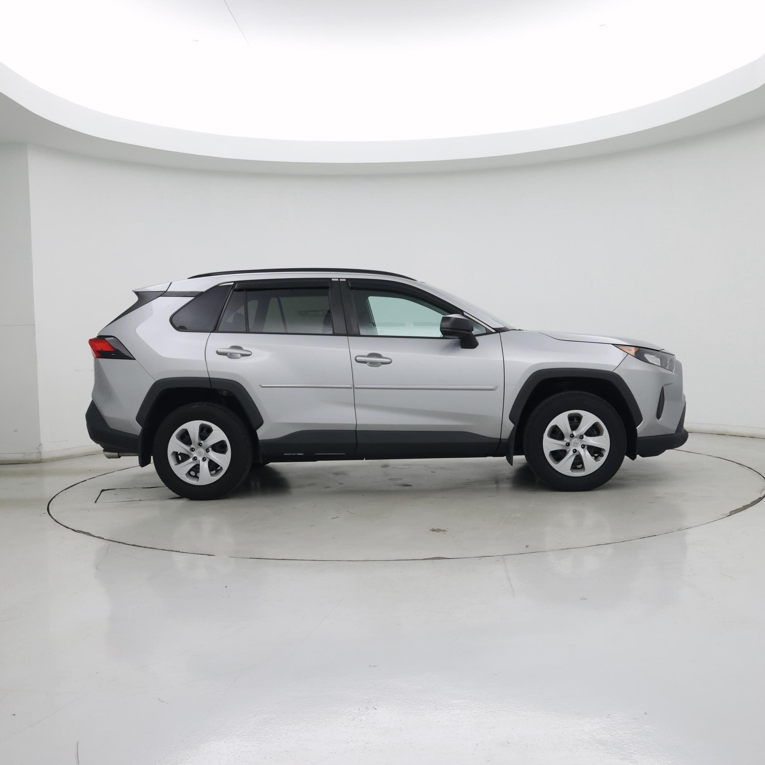 Thumbnail: 2020 Toyota RAV4 - 7