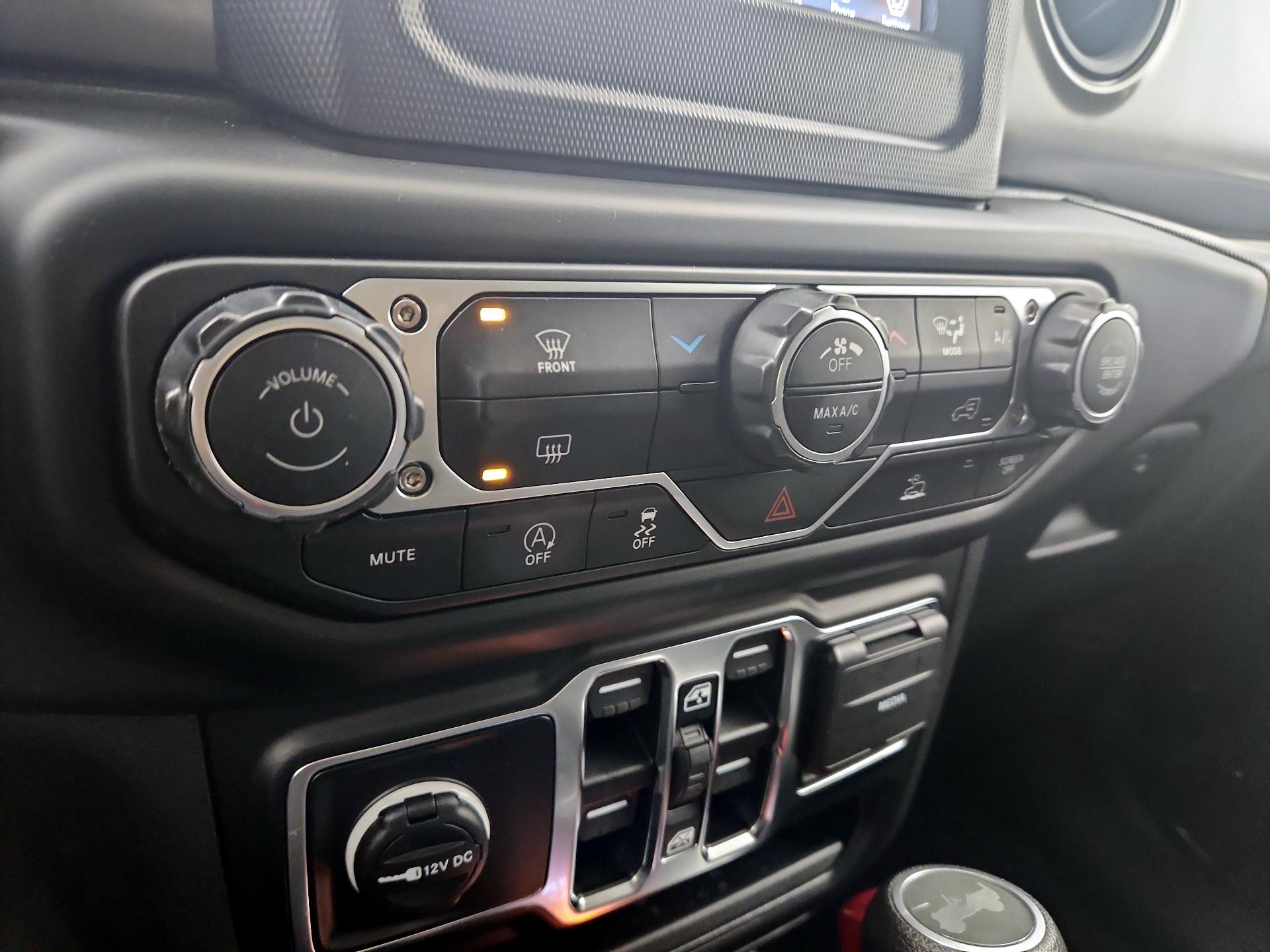 Thumbnail: 2023 Jeep Wrangler - 16