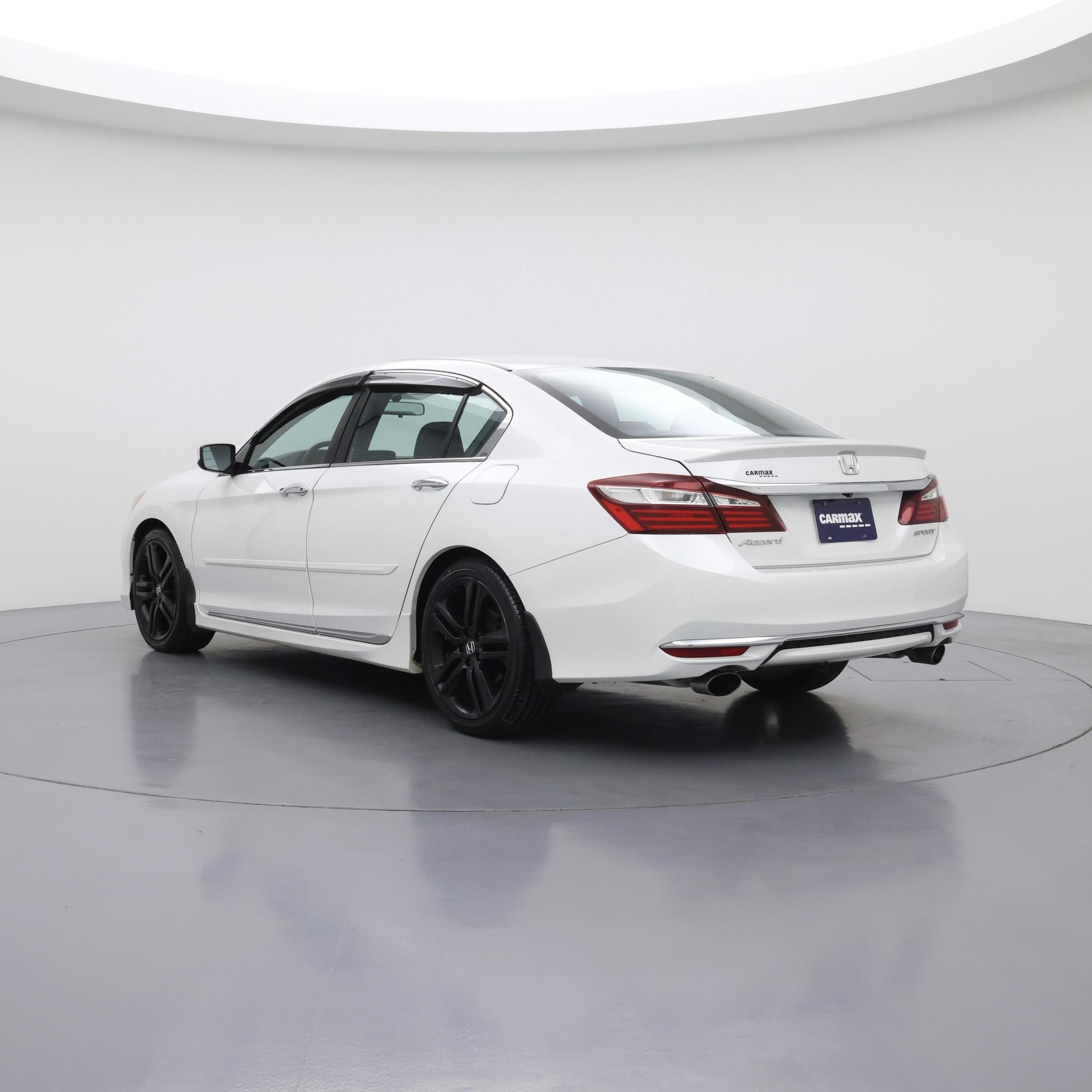 Thumbnail: 2017 Honda Accord - 2