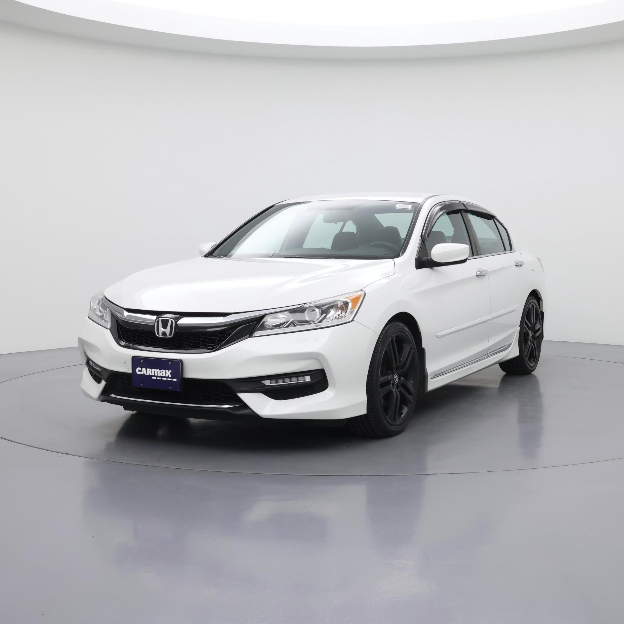 Thumbnail: 2017 Honda Accord - 4