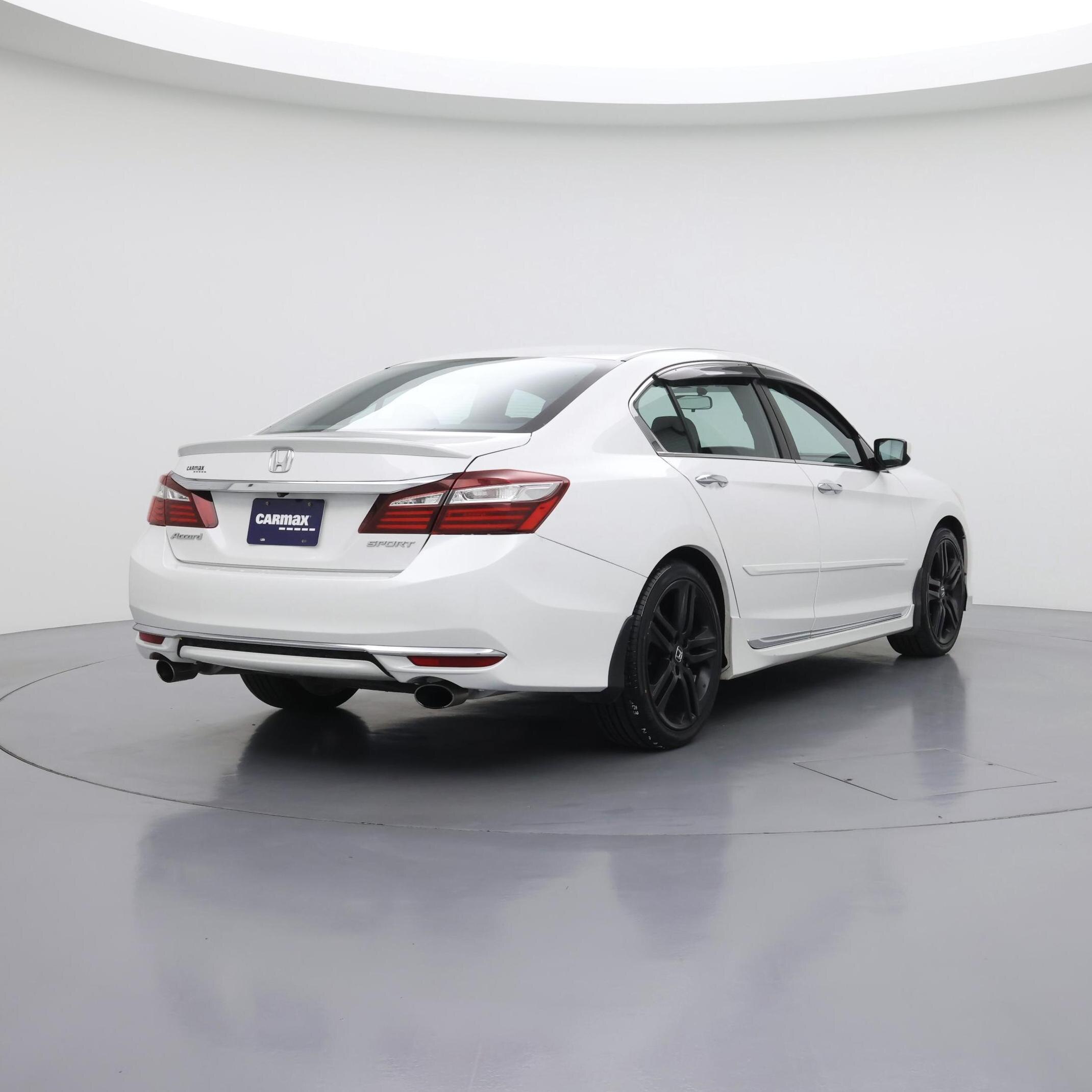 Thumbnail: 2017 Honda Accord - 8