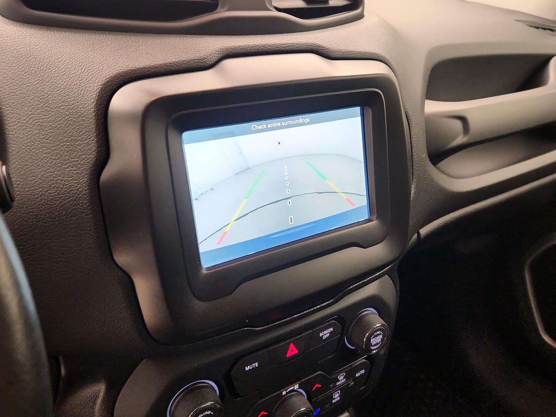 Thumbnail: 2020 Jeep Renegade - 14