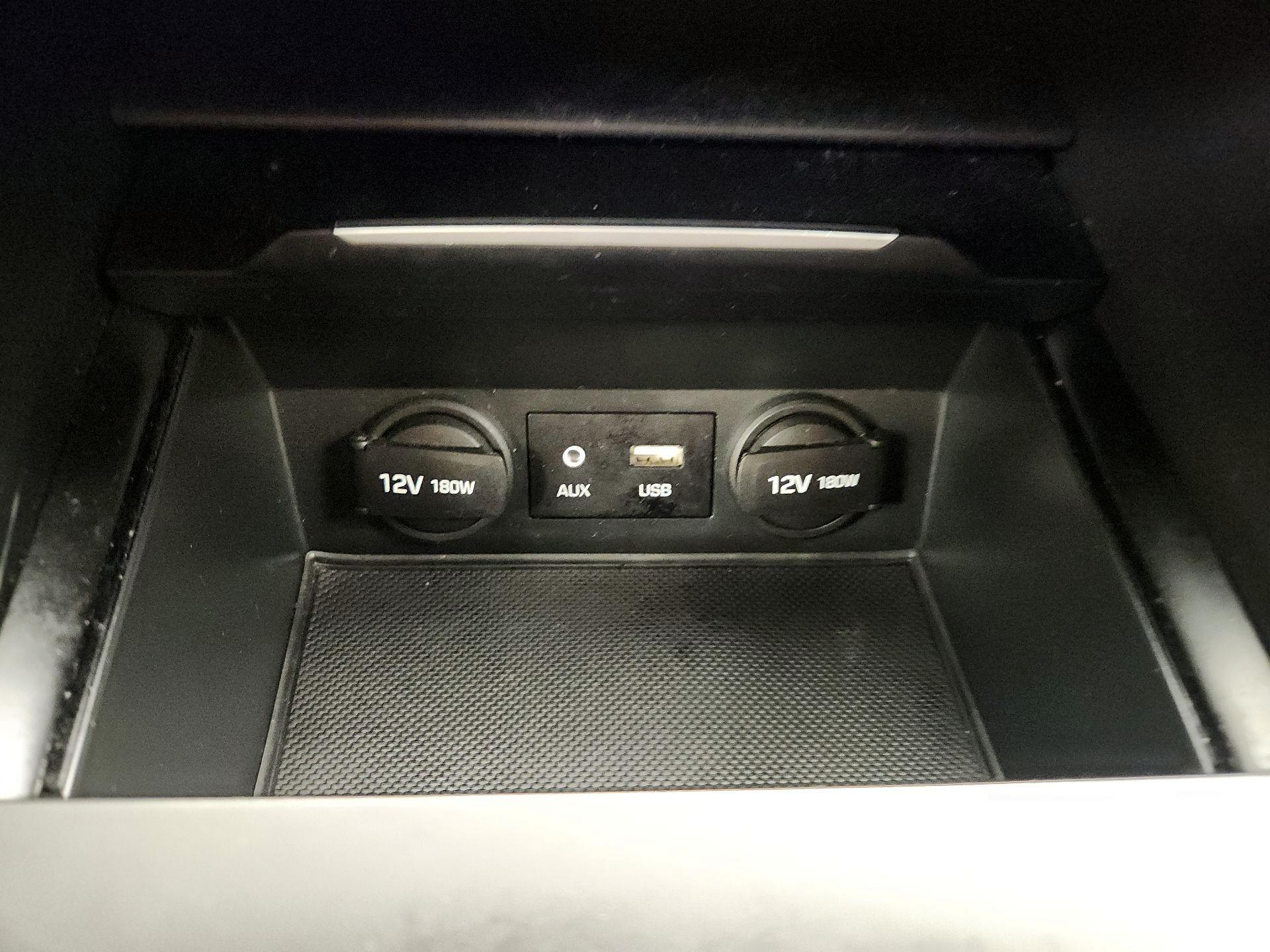 Thumbnail: 2017 Hyundai Elantra - 18
