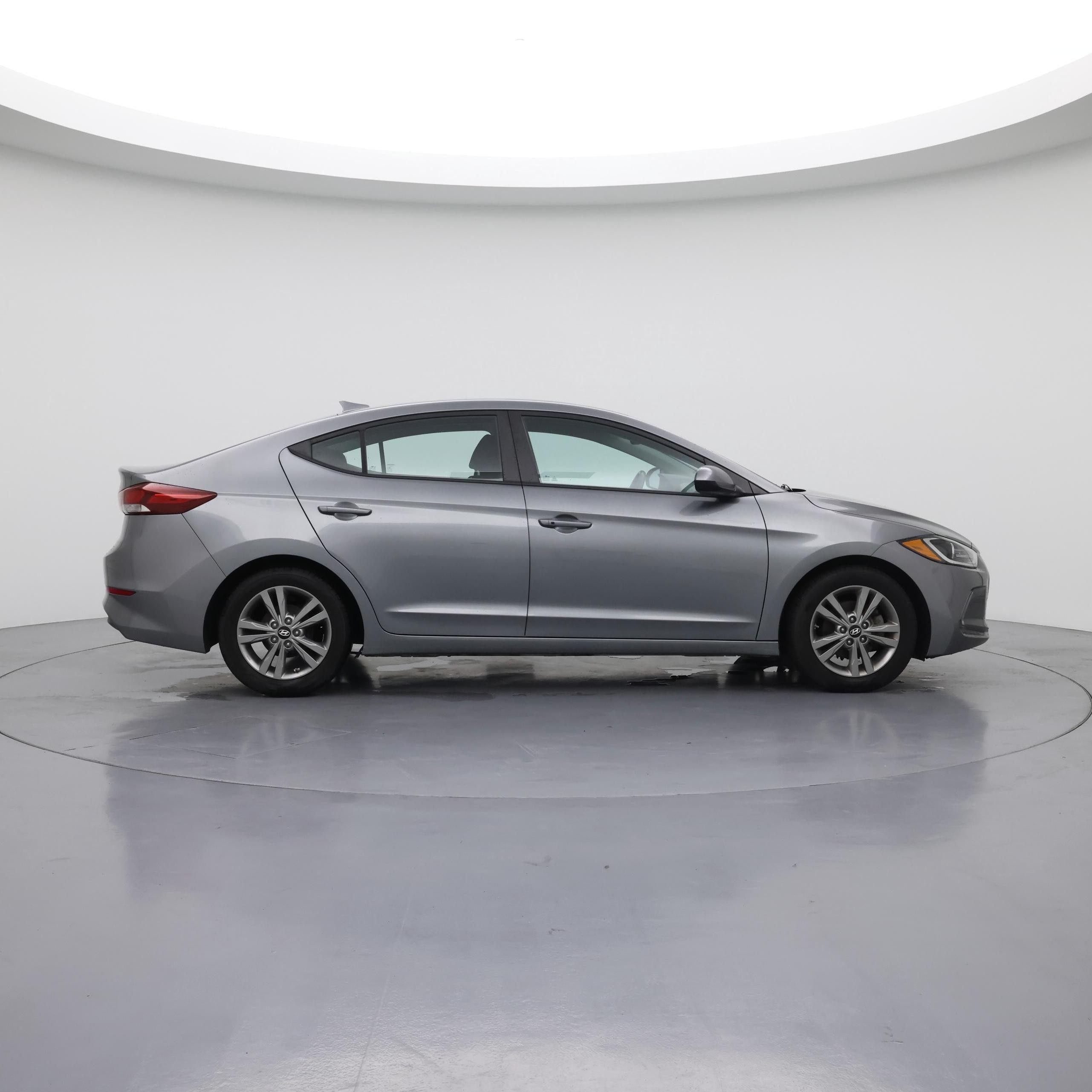 Thumbnail: 2017 Hyundai Elantra - 7