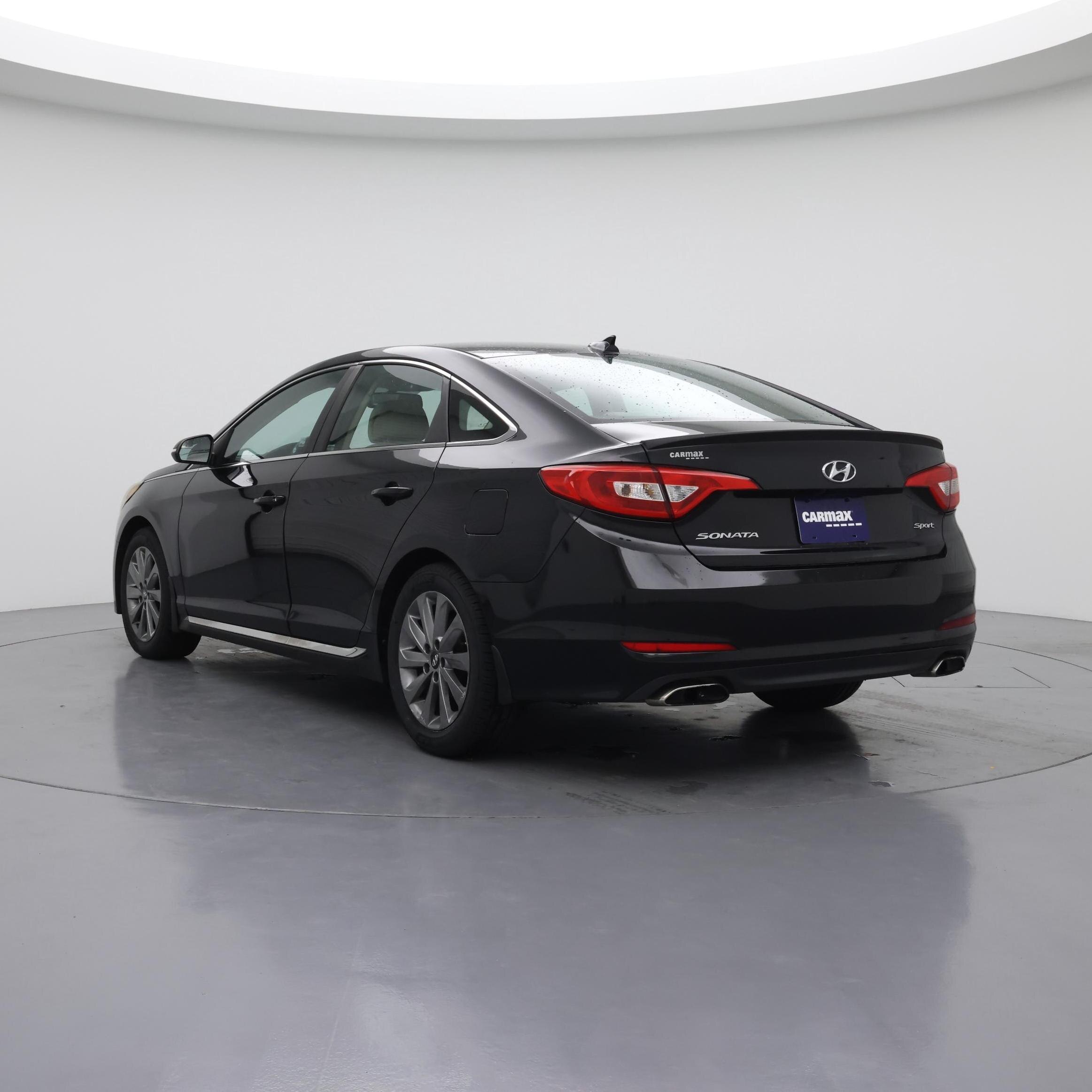 Thumbnail: 2015 Hyundai Sonata - 2