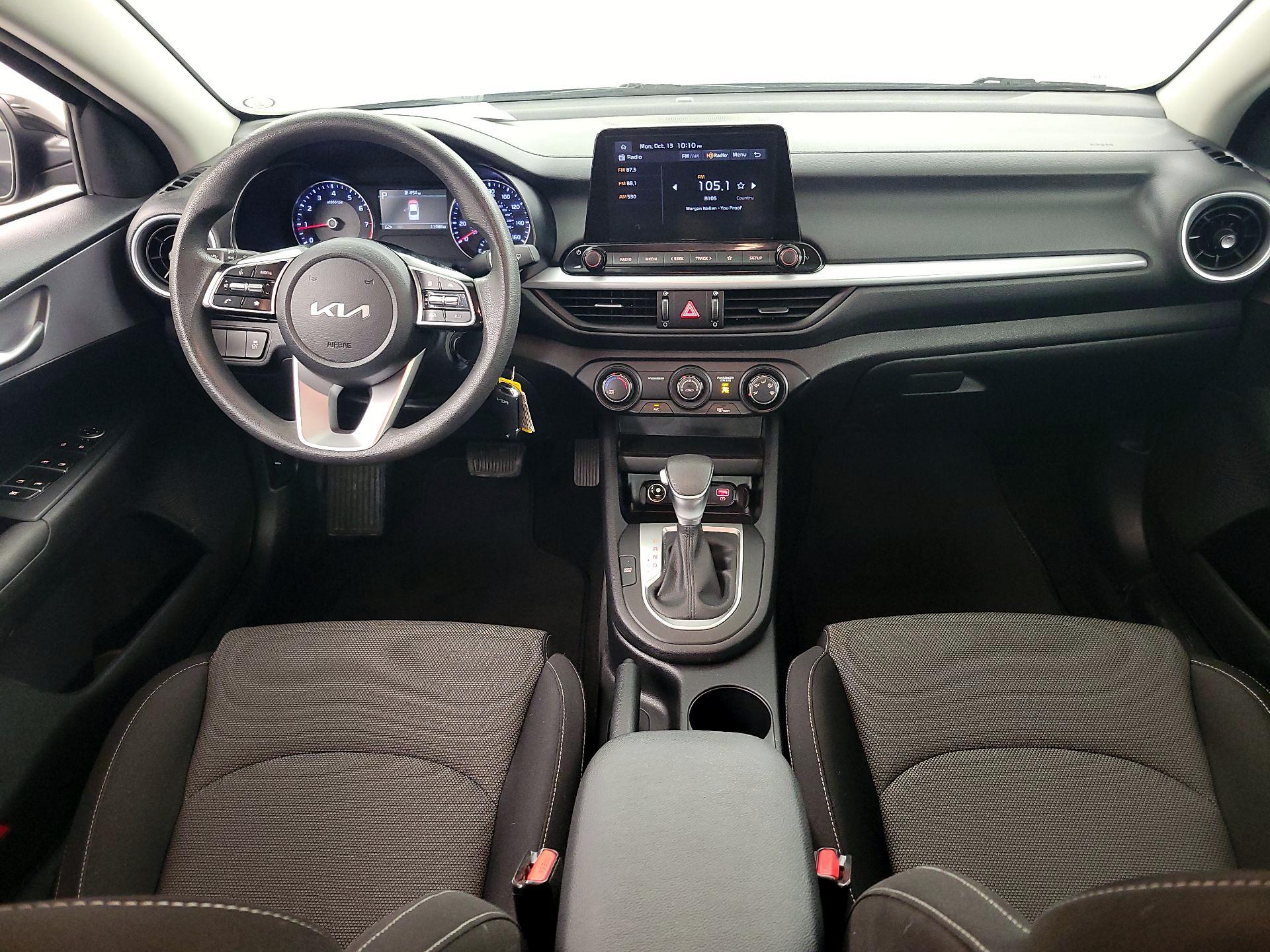 Thumbnail: 2024 Kia Forte - 9