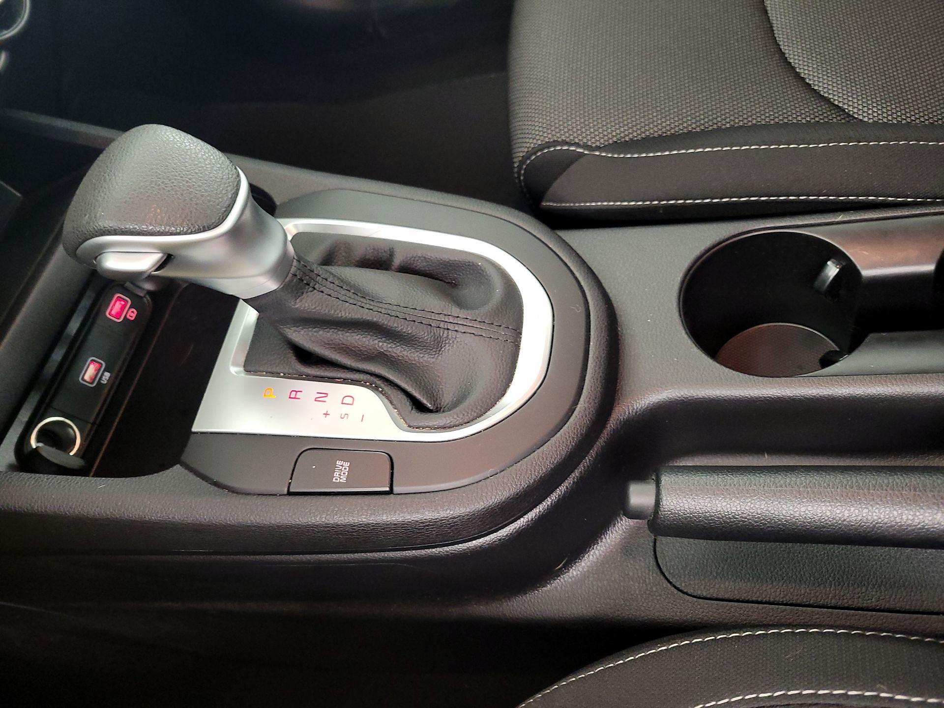 Thumbnail: 2024 Kia Forte - 17