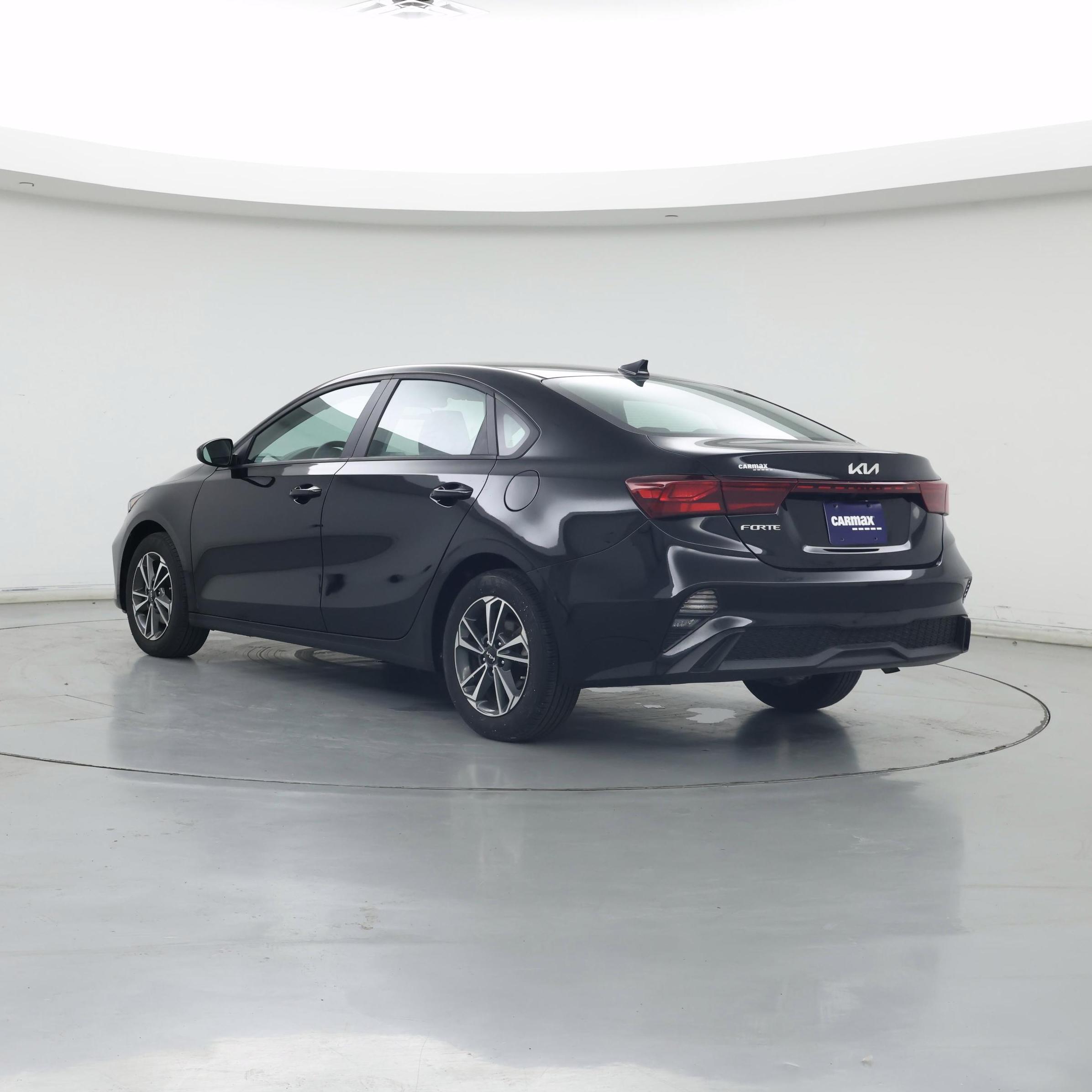 Thumbnail: 2024 Kia Forte - 2