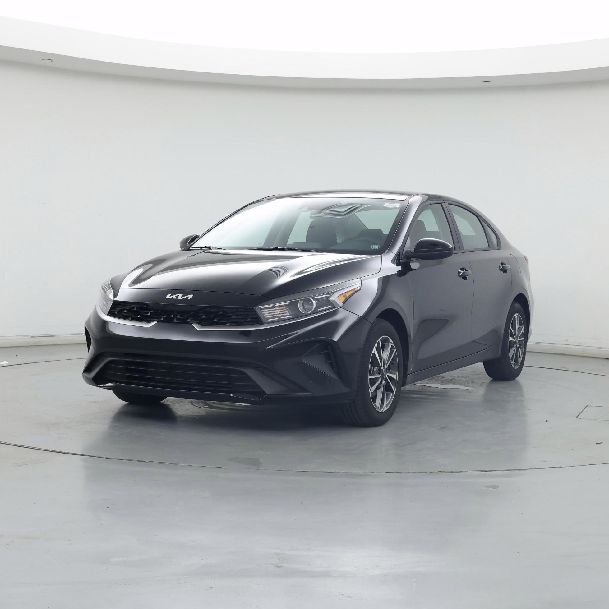 Thumbnail: 2024 Kia Forte - 4