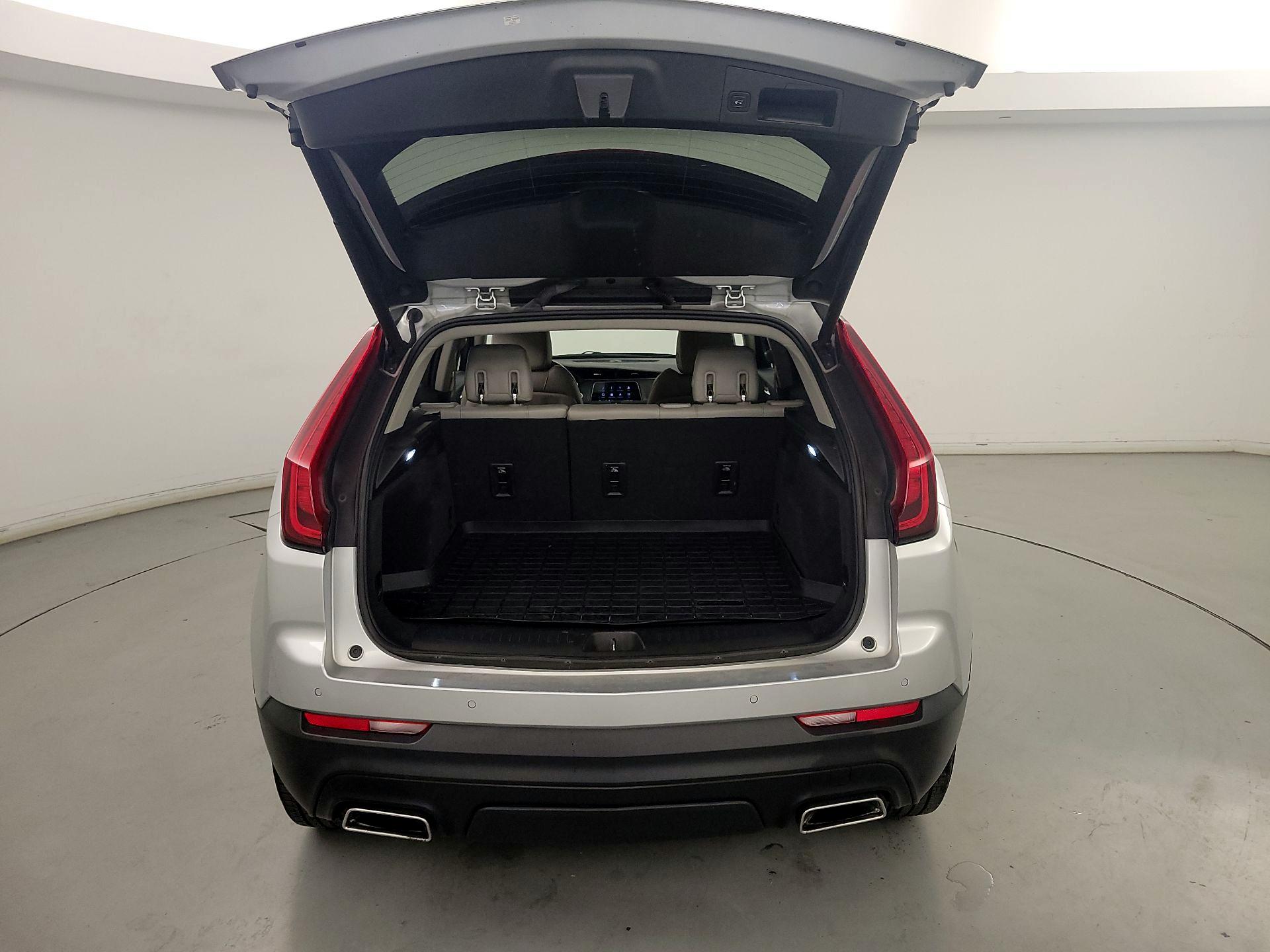 Thumbnail: 2021 Cadillac XT4 - 20
