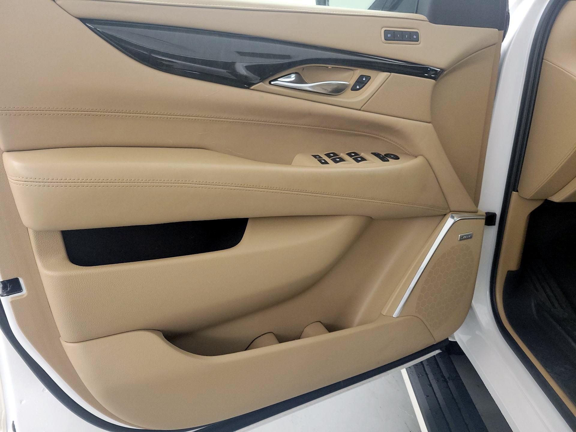 Thumbnail: 2020 Cadillac Escalade - 12