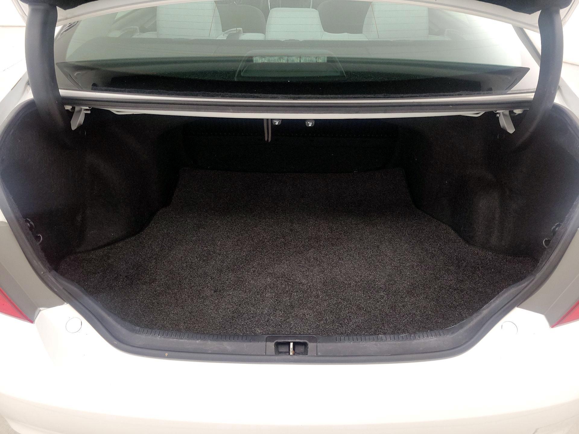 Thumbnail: 2016 Toyota Camry - 20