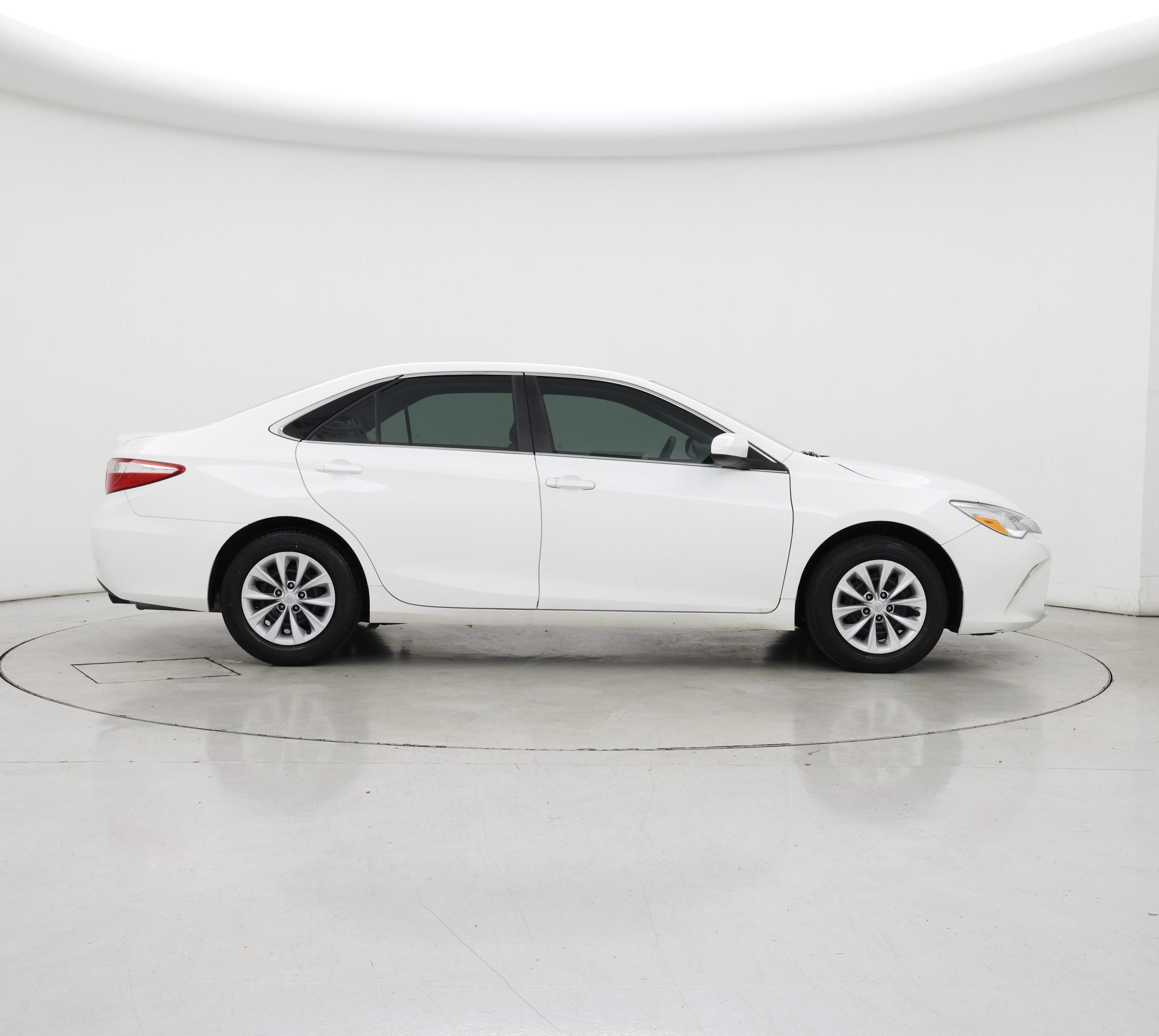 Thumbnail: 2016 Toyota Camry - 7