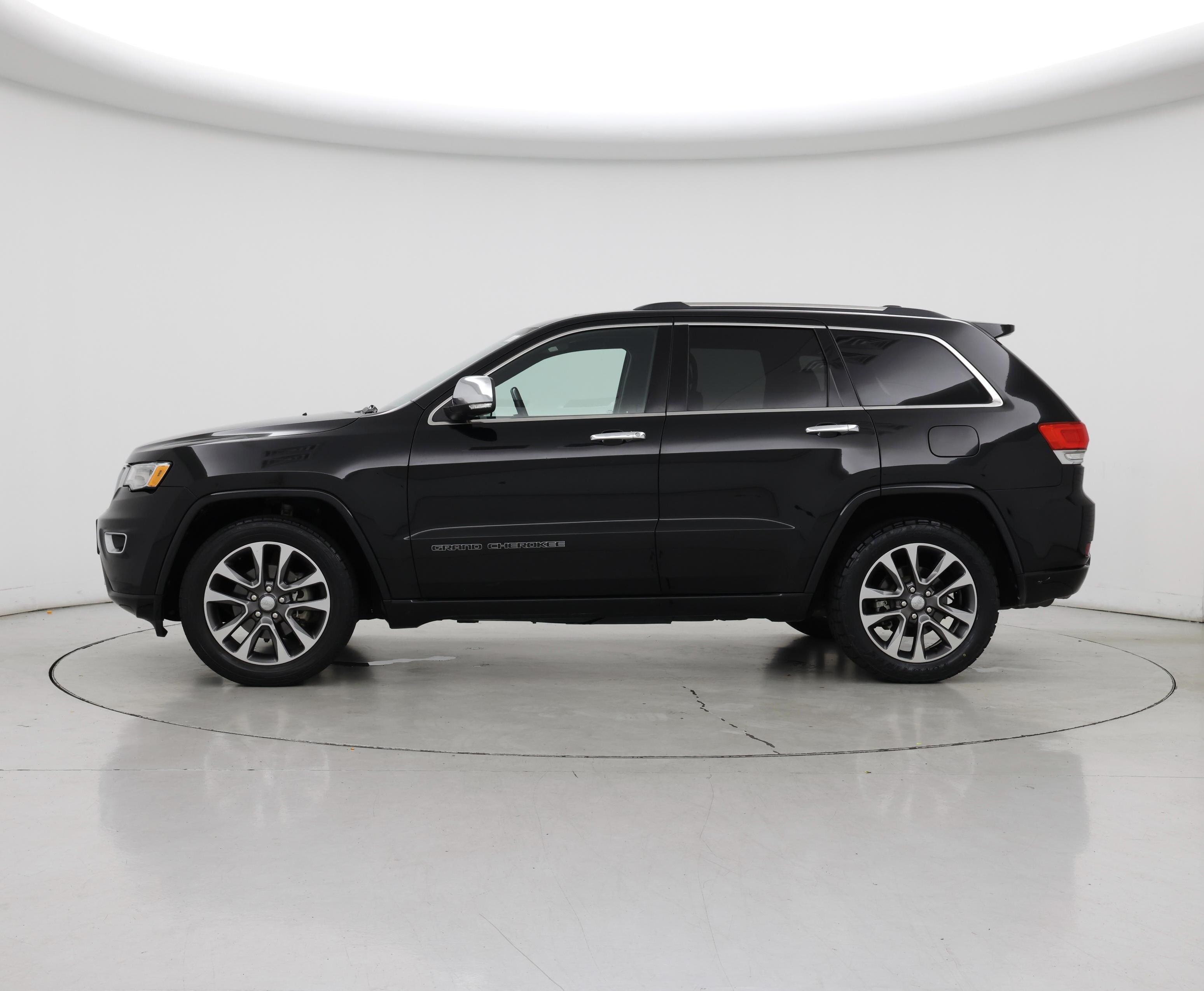 Thumbnail: 2017 Jeep Grand Cherokee - 3