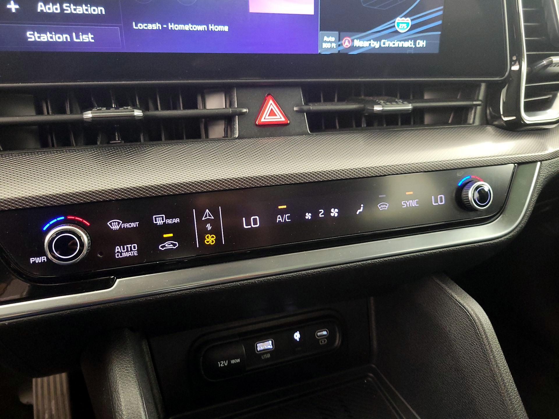 Thumbnail: 2023 Kia Sportage - 17