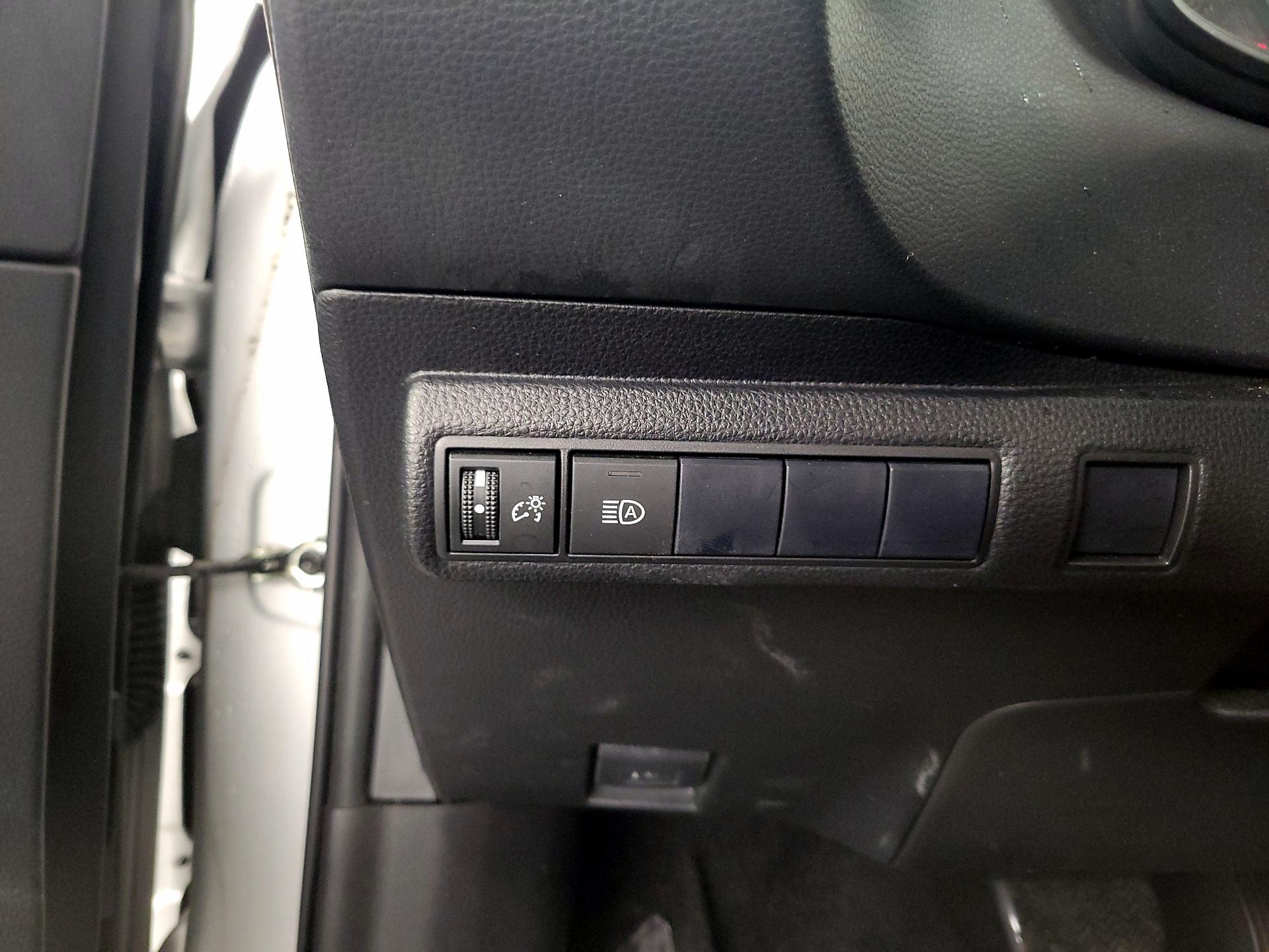 Thumbnail: 2021 Toyota Corolla - 13