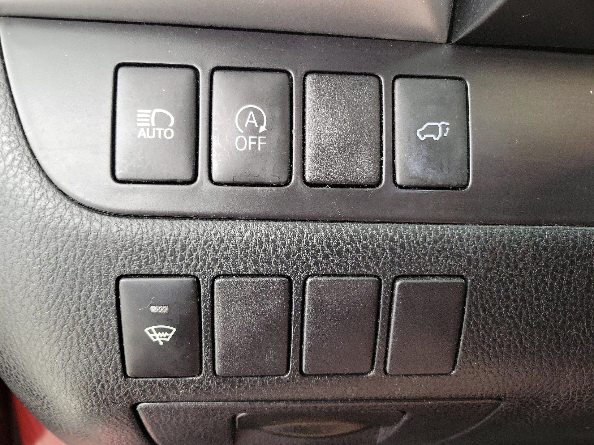 Thumbnail: 2019 Toyota Highlander - 13