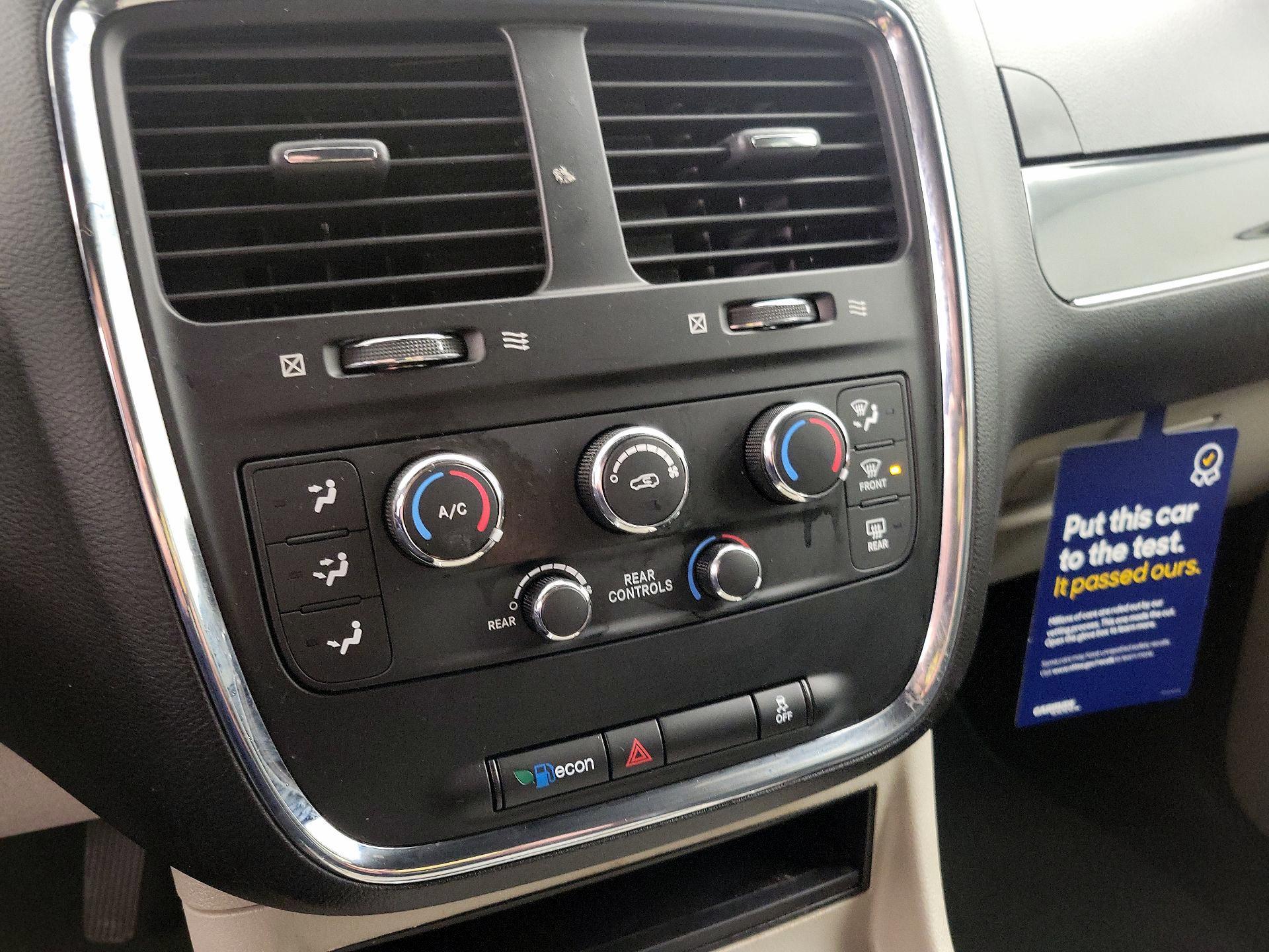 Thumbnail: 2017 Dodge Grand Caravan - 16