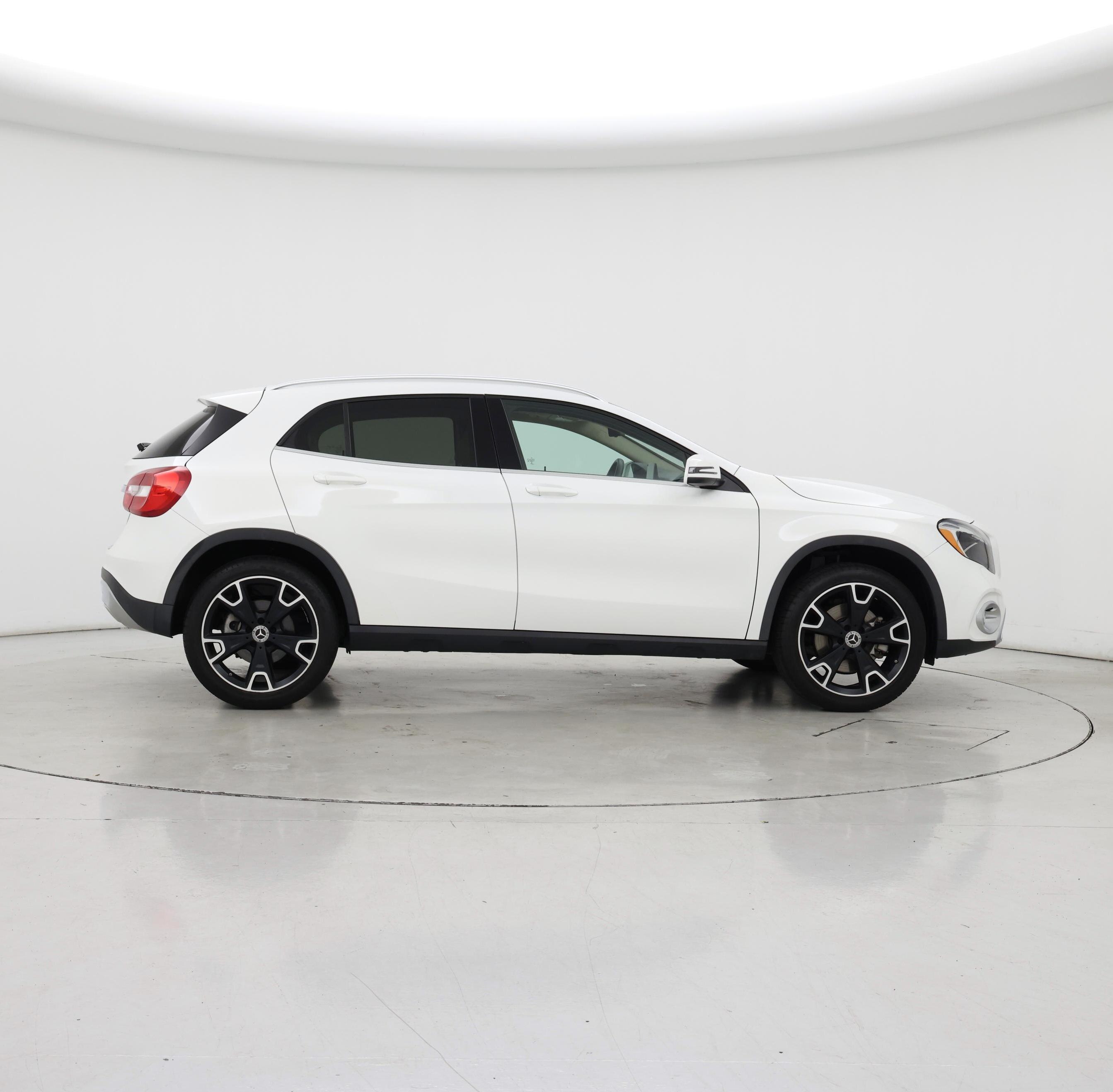 Thumbnail: 2019 Mercedes-Benz GLA - 7