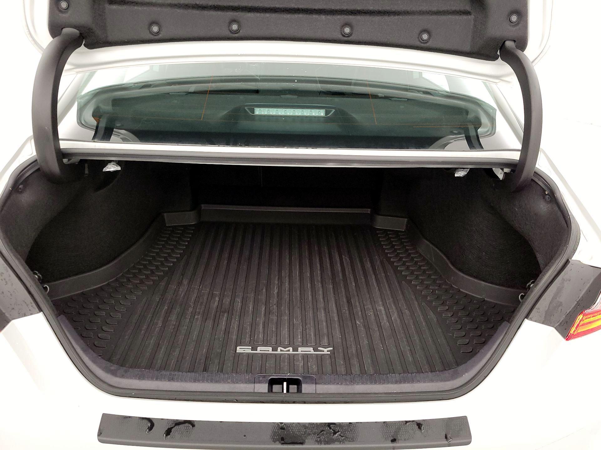 Thumbnail: 2024 Toyota Camry - 18