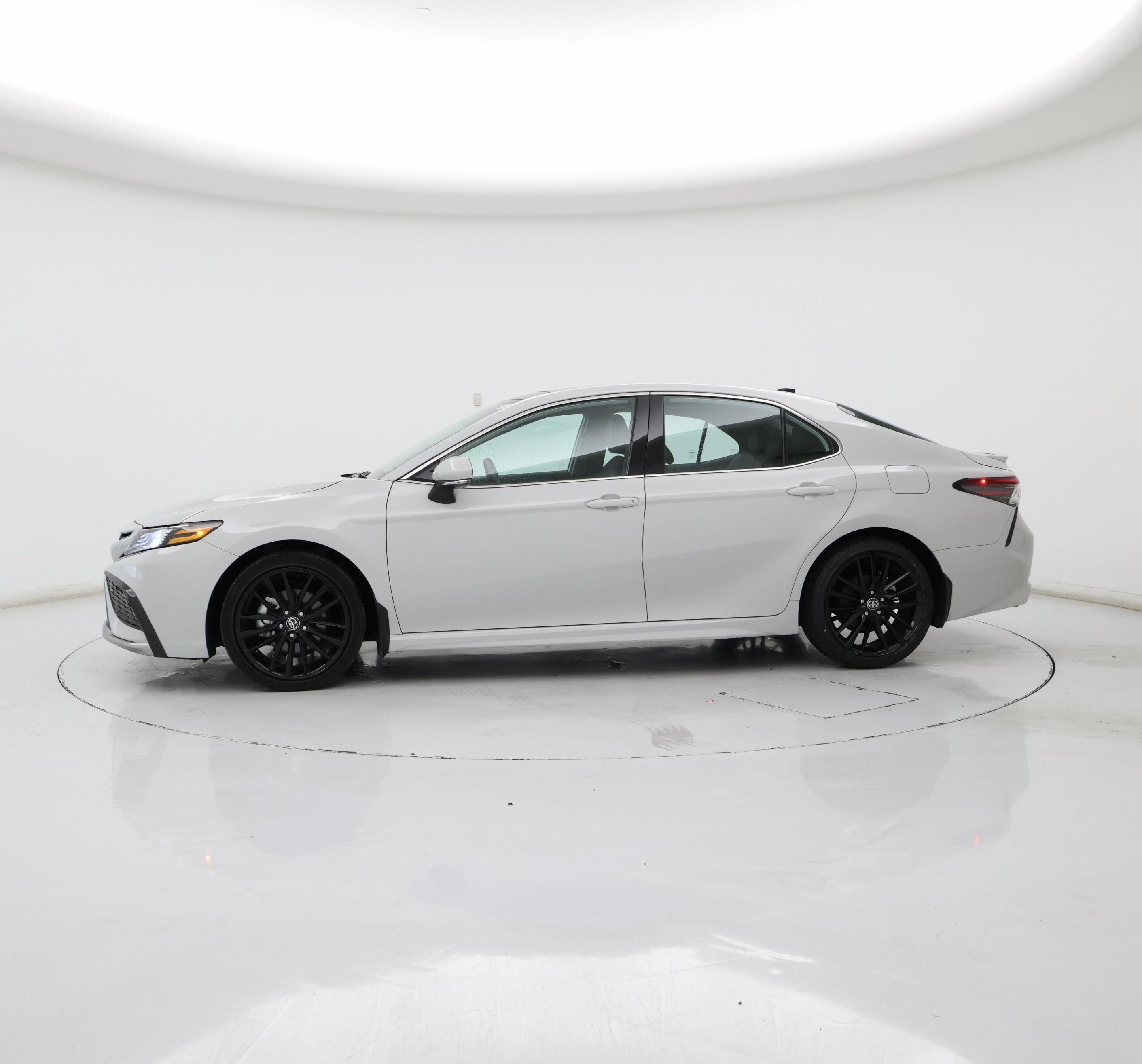 Thumbnail: 2024 Toyota Camry - 3