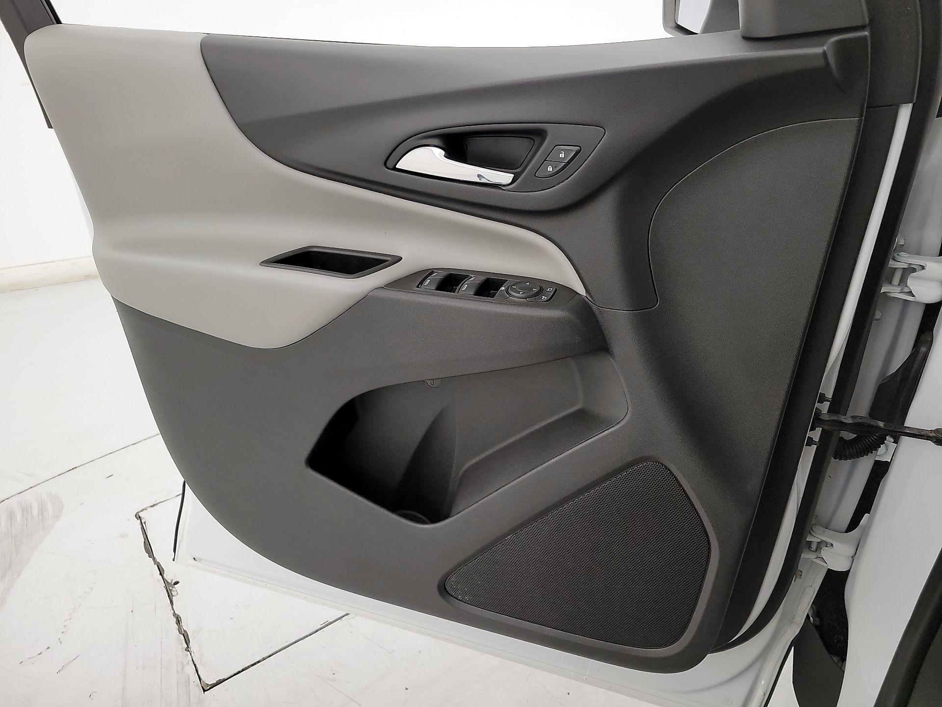 Thumbnail: 2021 Chevrolet Equinox - 12