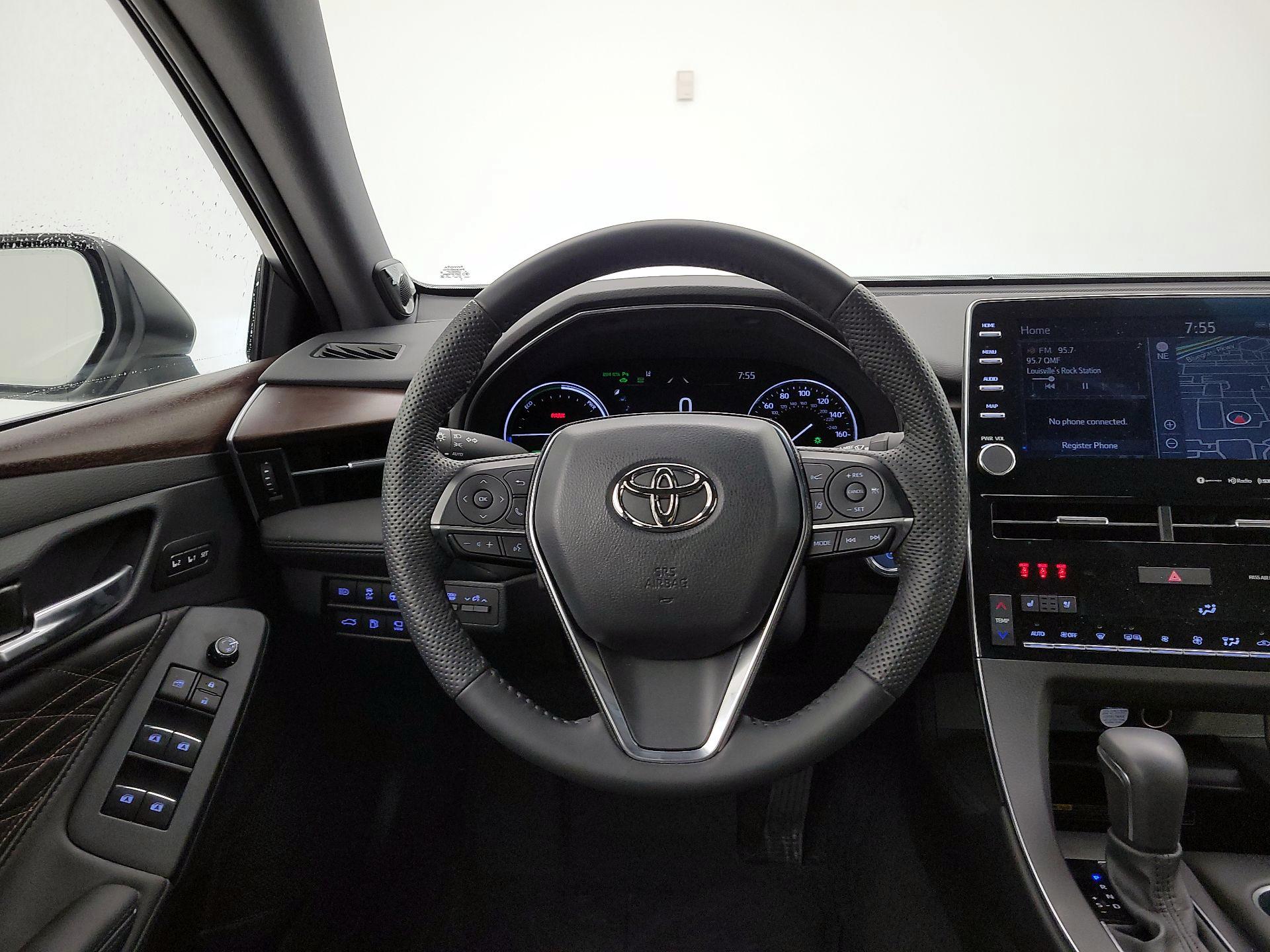 Thumbnail: 2022 Toyota Avalon - 10