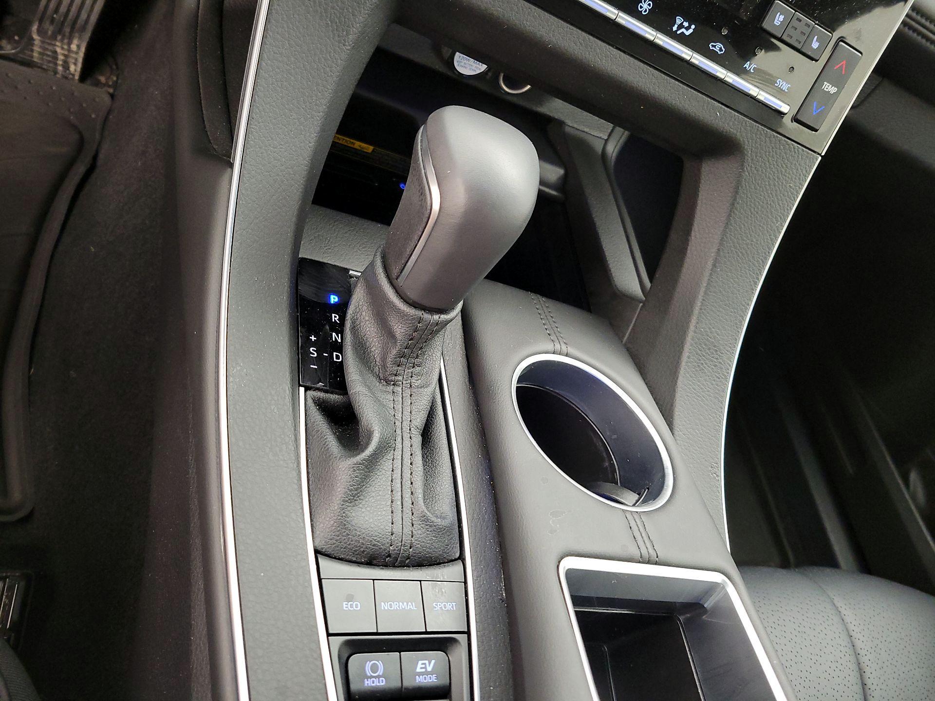 Thumbnail: 2022 Toyota Avalon - 16