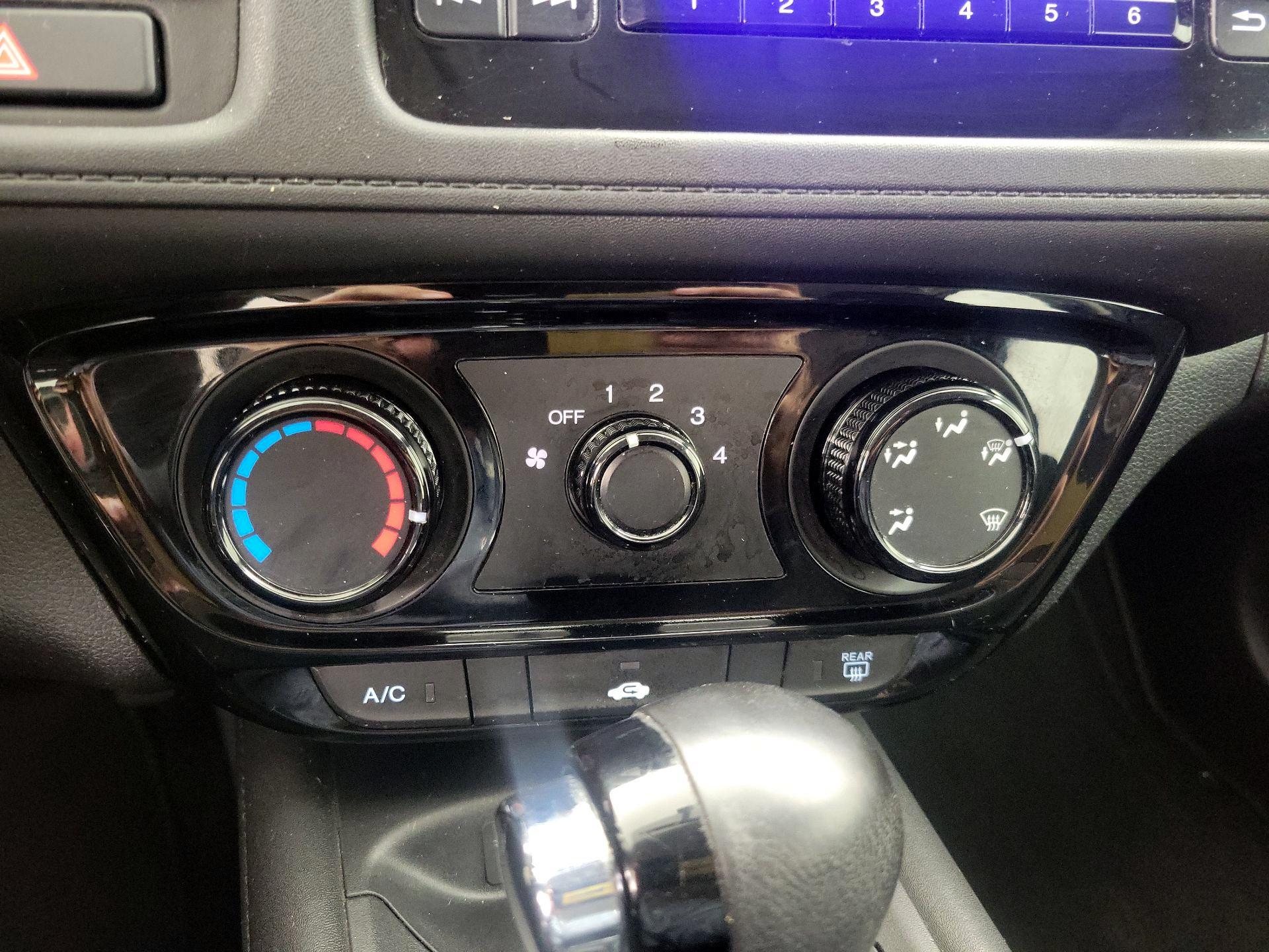 Thumbnail: 2019 Honda HR-V - 16