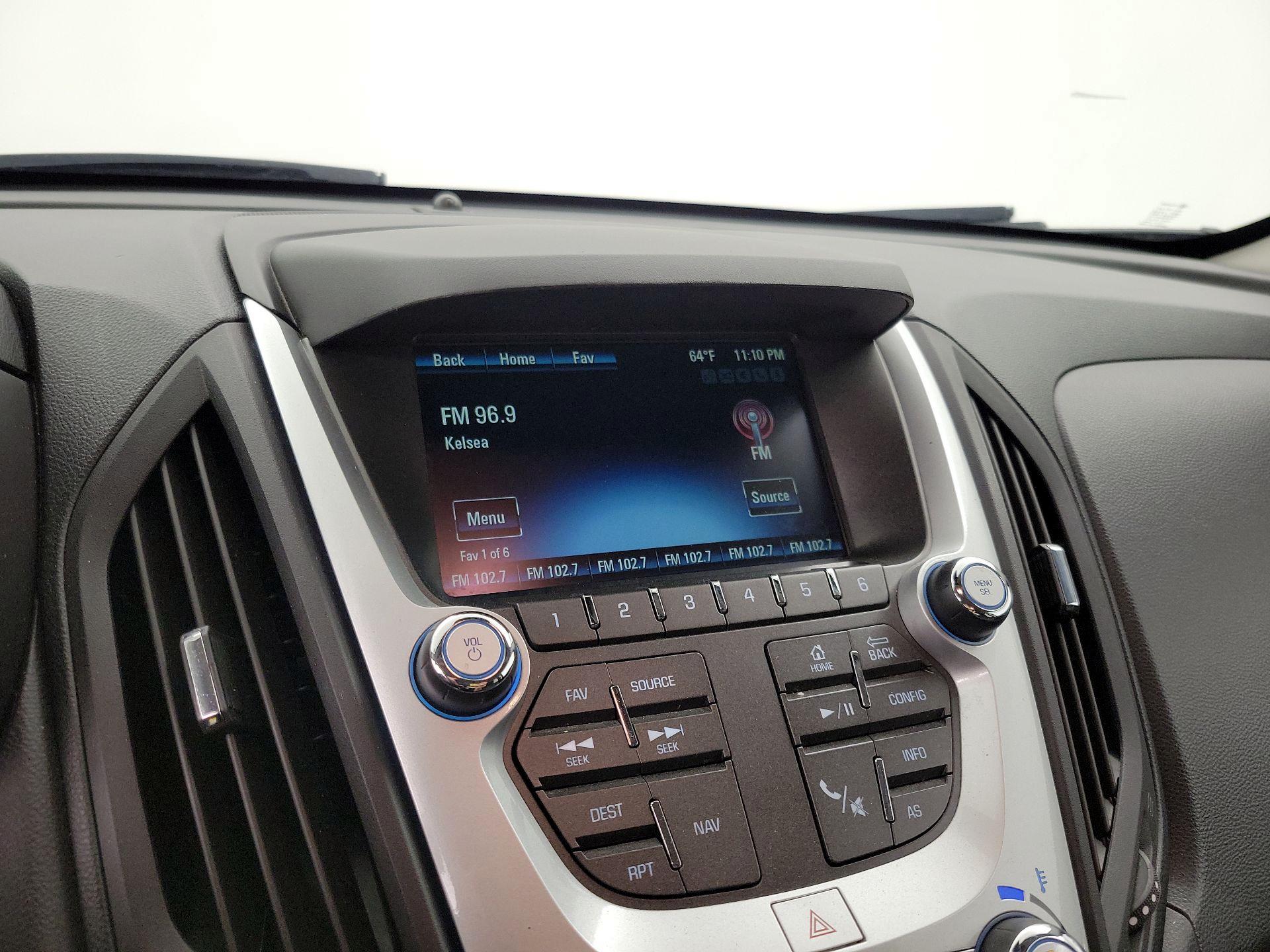 Thumbnail: 2016 Chevrolet Equinox - 16