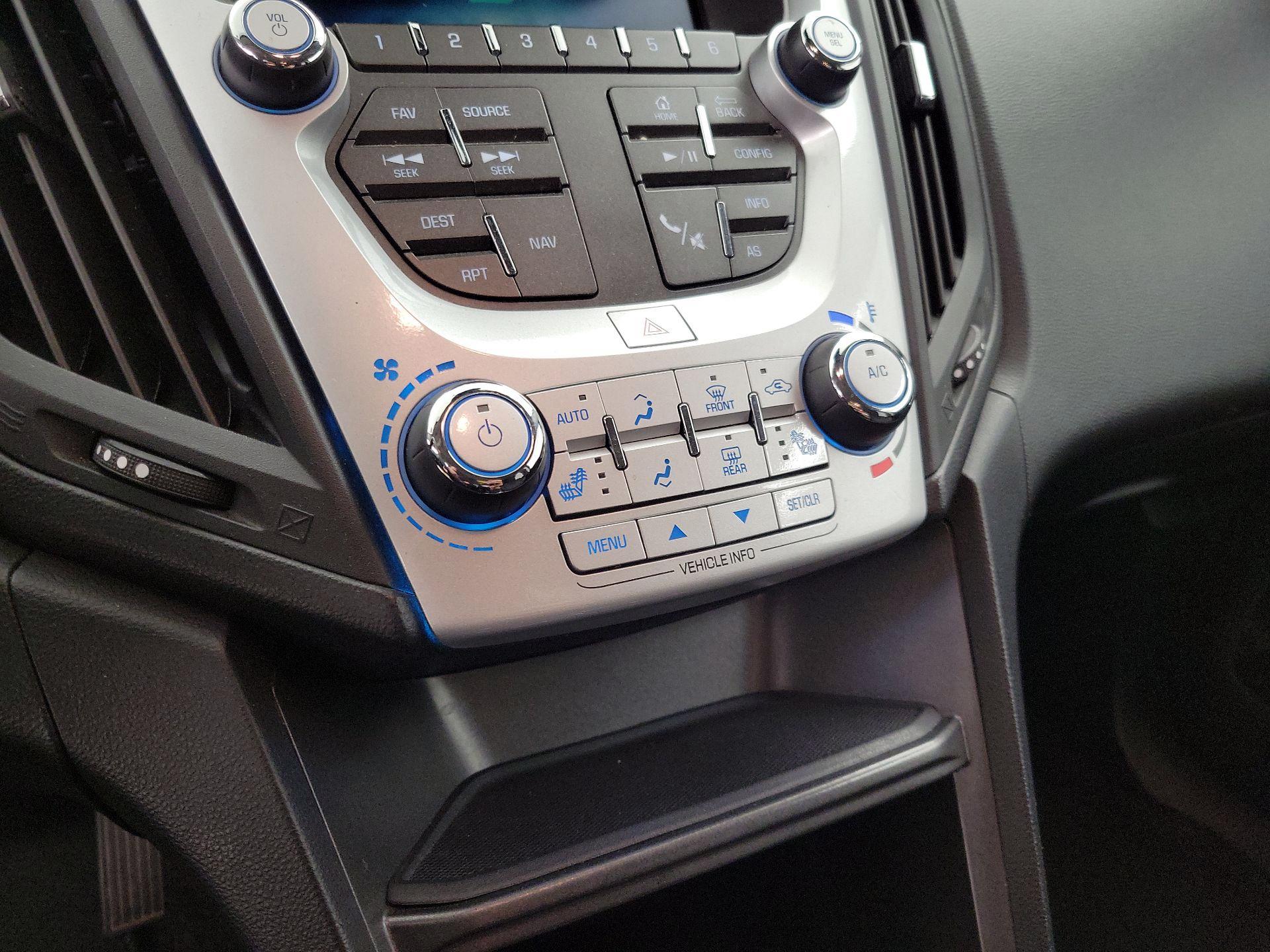 Thumbnail: 2016 Chevrolet Equinox - 17
