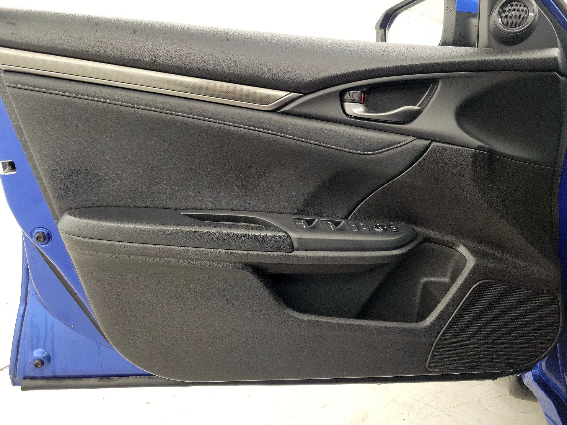 Thumbnail: 2017 Honda Civic - 12