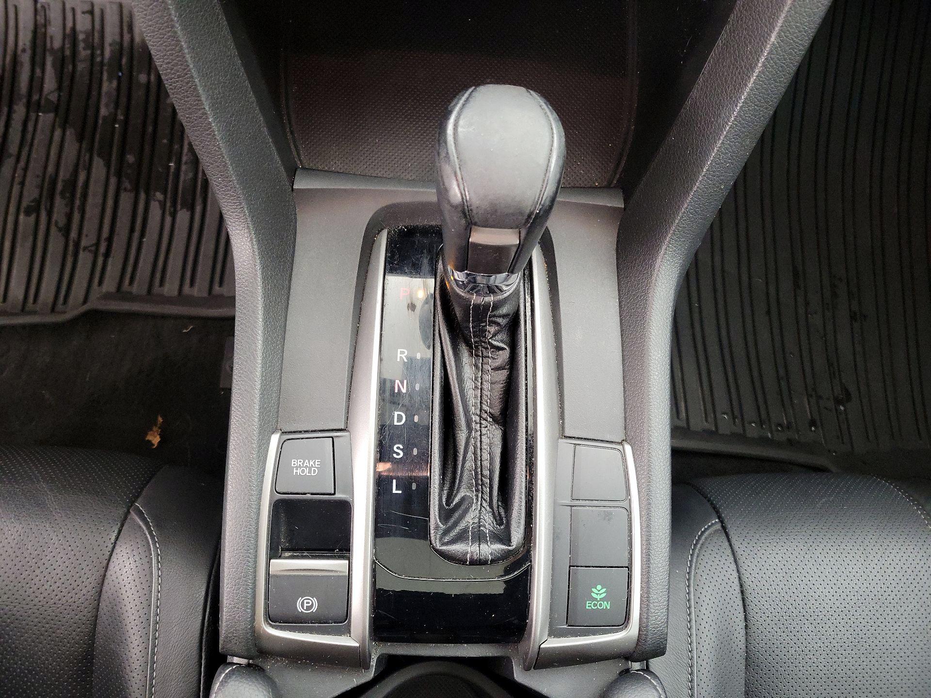 Thumbnail: 2017 Honda Civic - 18