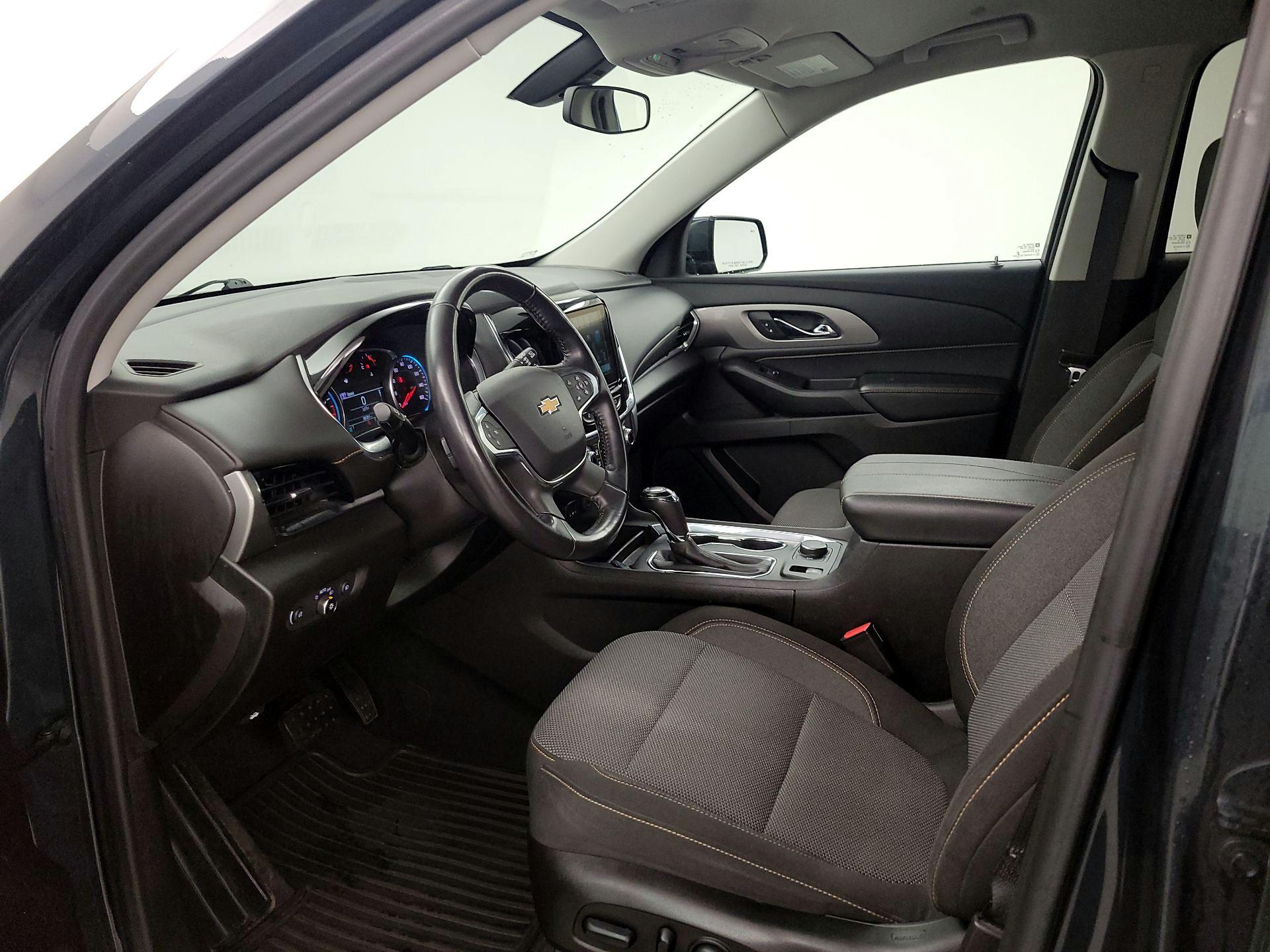 Thumbnail: 2018 Chevrolet Traverse - 11