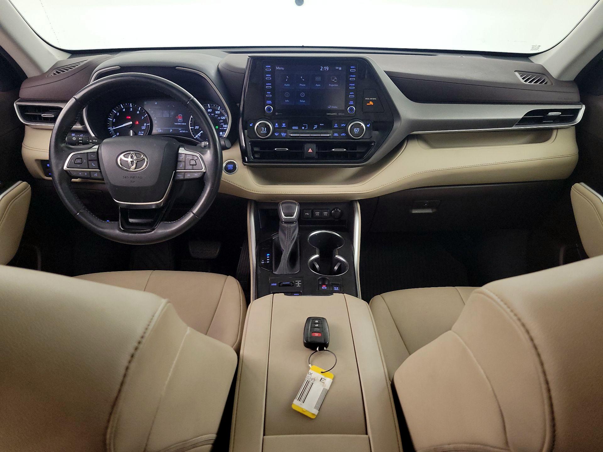 Thumbnail: 2021 Toyota Highlander - 9