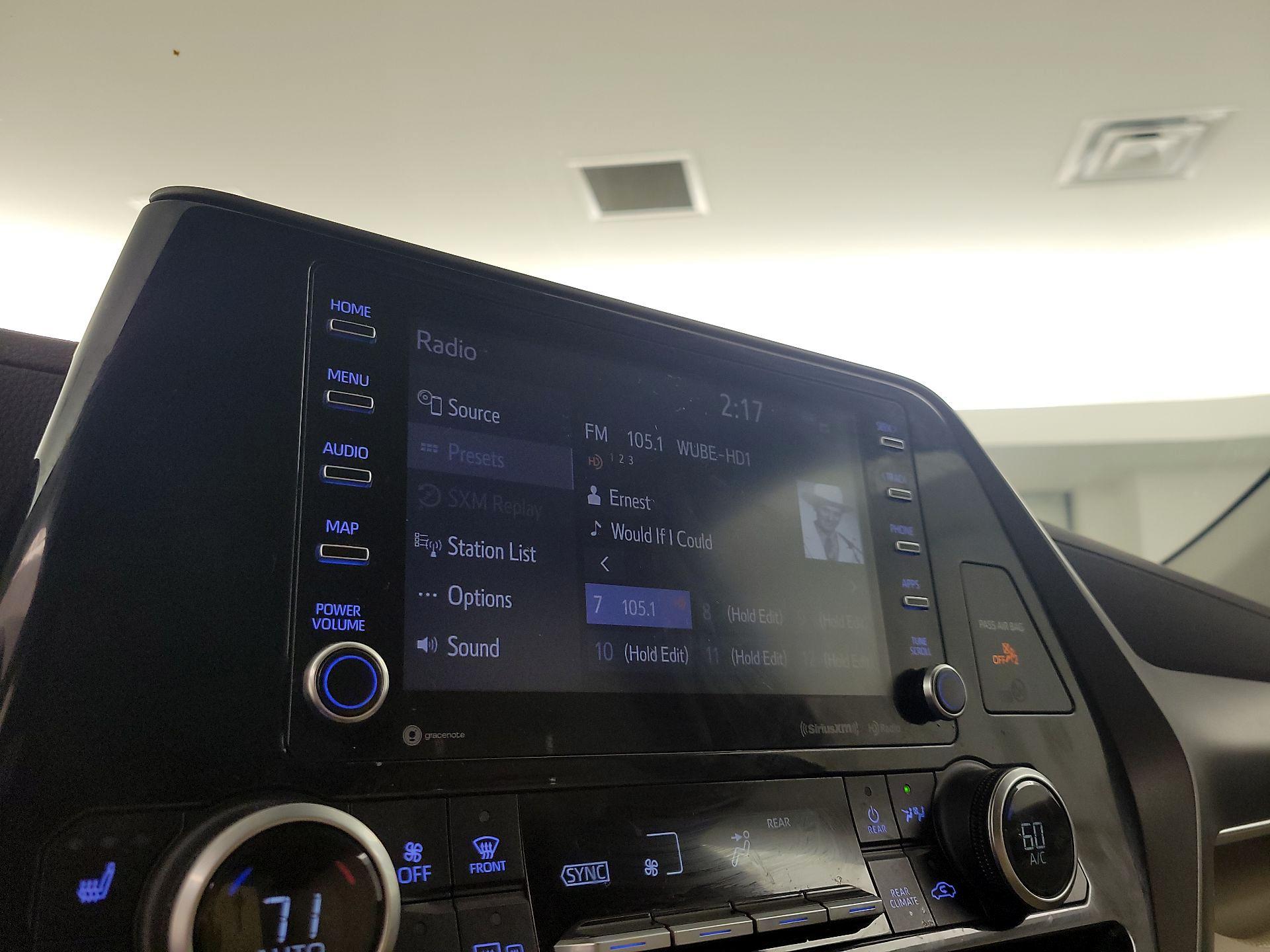 Thumbnail: 2021 Toyota Highlander - 15